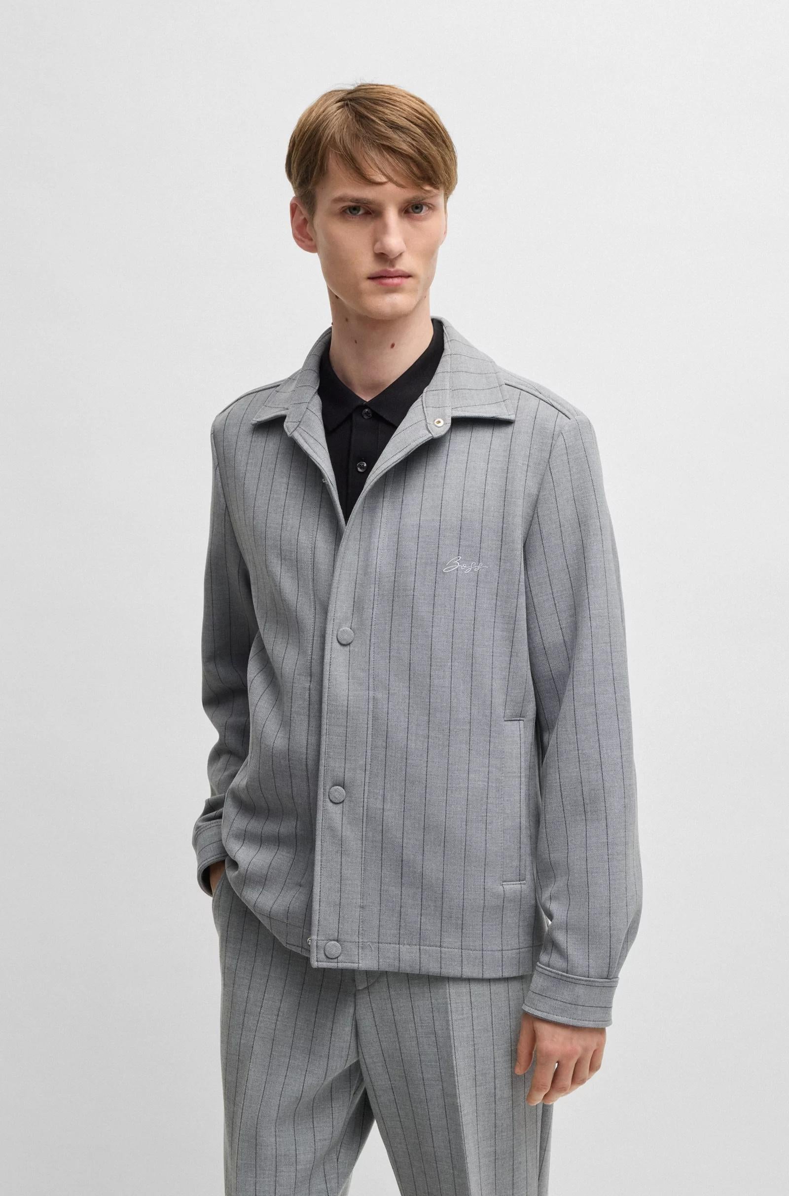 Sovracamicia relaxed fit con righe e logo scritto a mano 50534987 030 BOSS