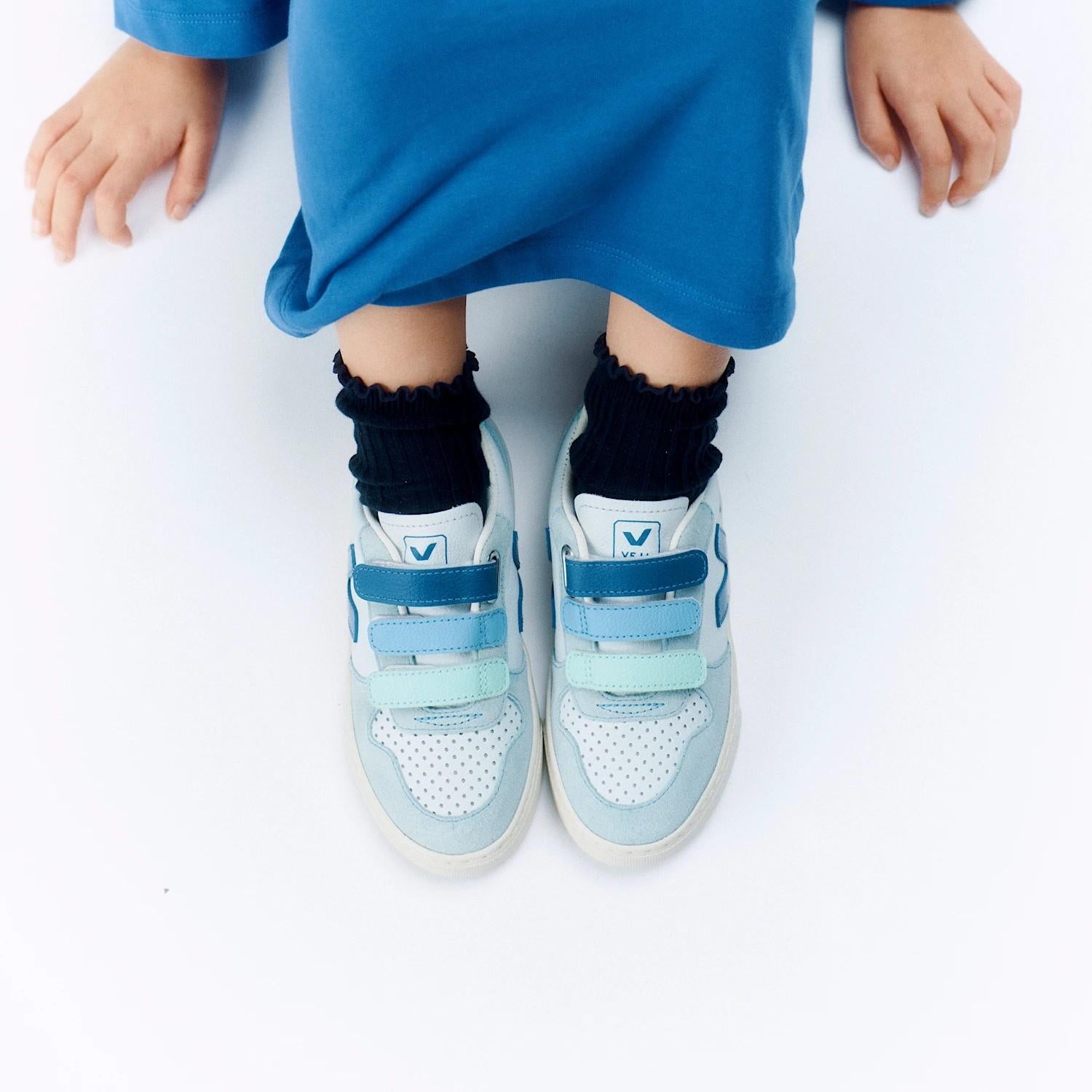 V-10 leather multico indigo CV0520 613C VEJA
