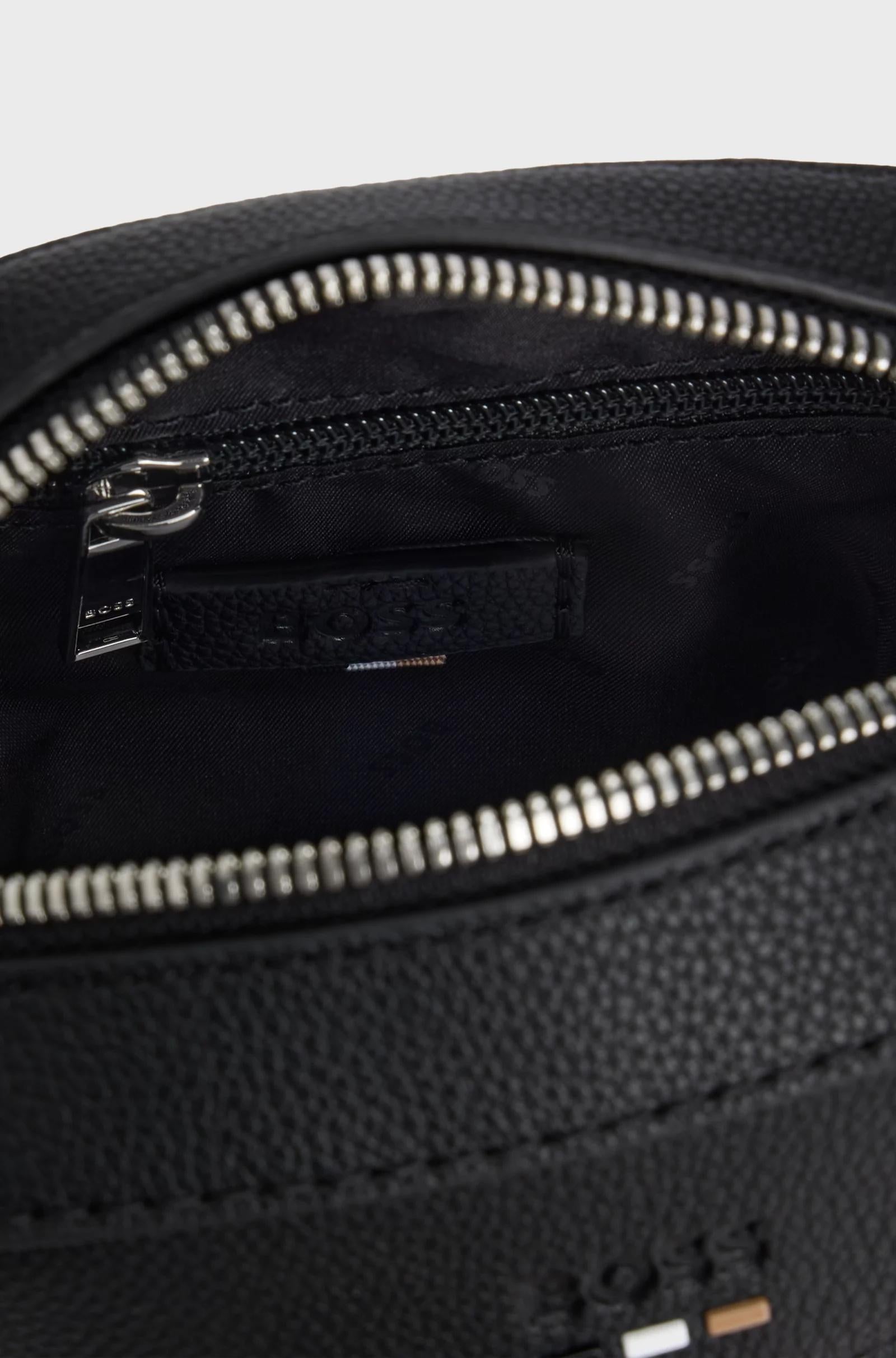 Reporter bag in similpelle martellata con logo 50536475 001 BOSS ACCESSORIES
