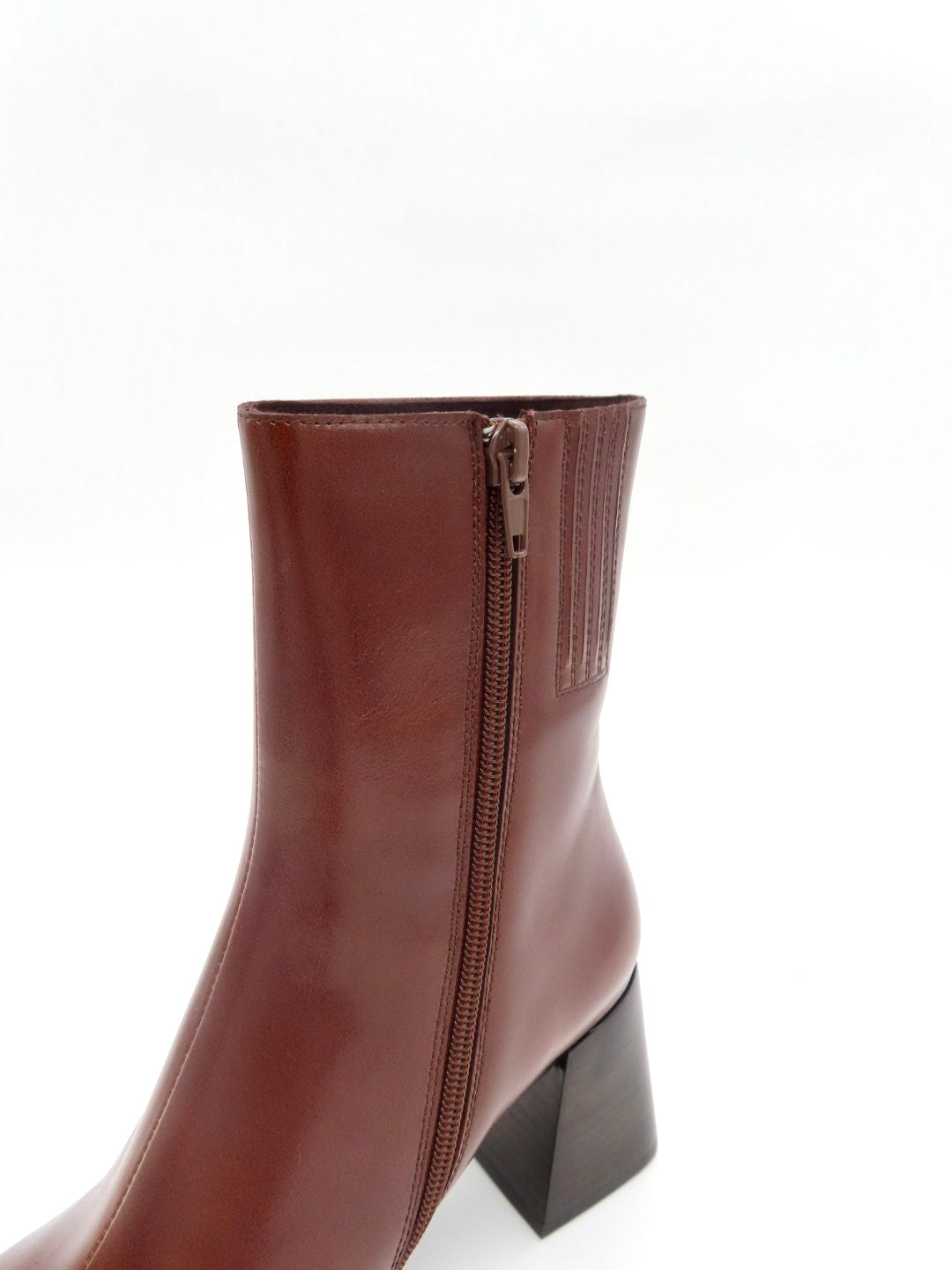 Sherpal-2 JCSJC12022 65 JEFFREY CAMPBELL 
