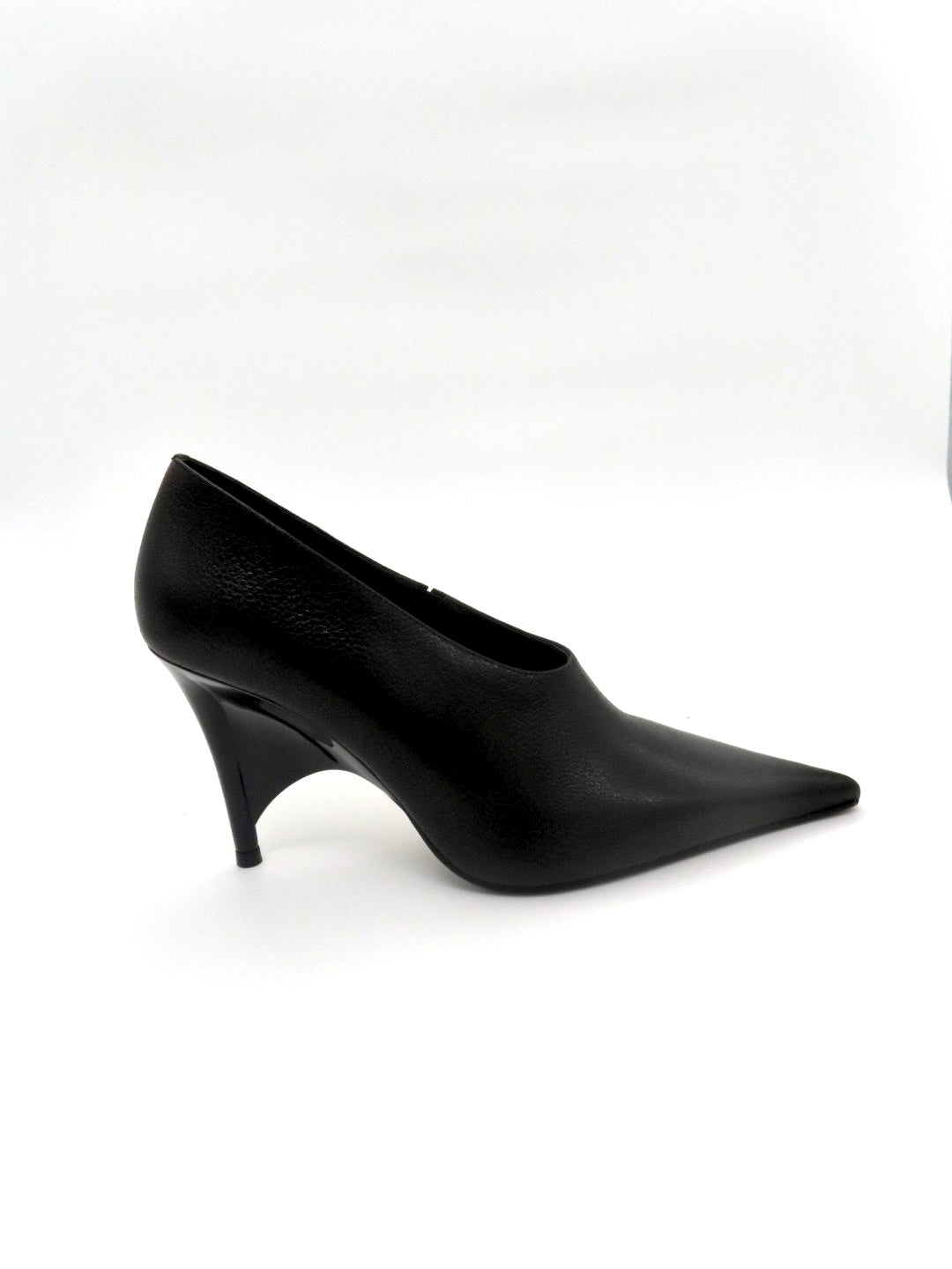 Invader JCSU6812 001 JEFFREY CAMPBELL 