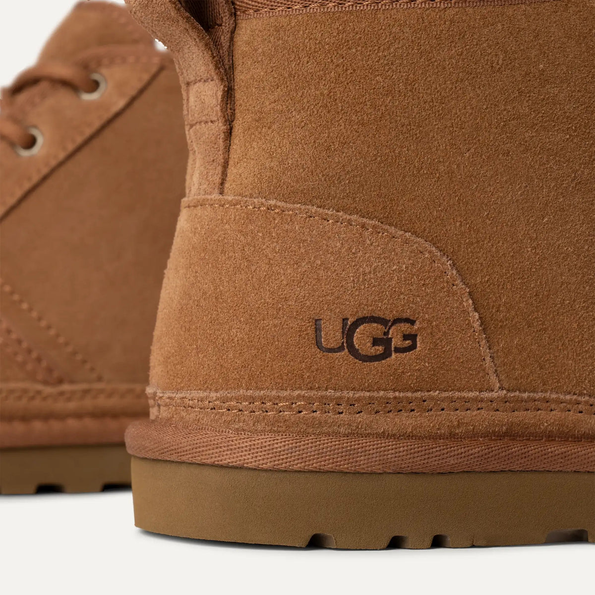 Uomo Stivali Neumel in pelle scamosciata 3236 CHE UGG 