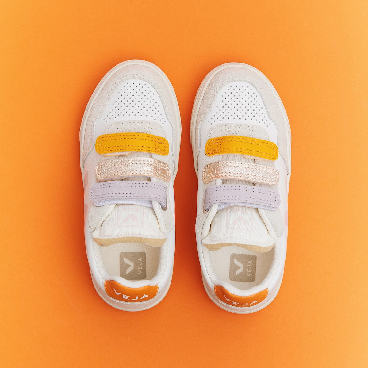 V-90 leather multico white petale SX2021A 009A VEJA 