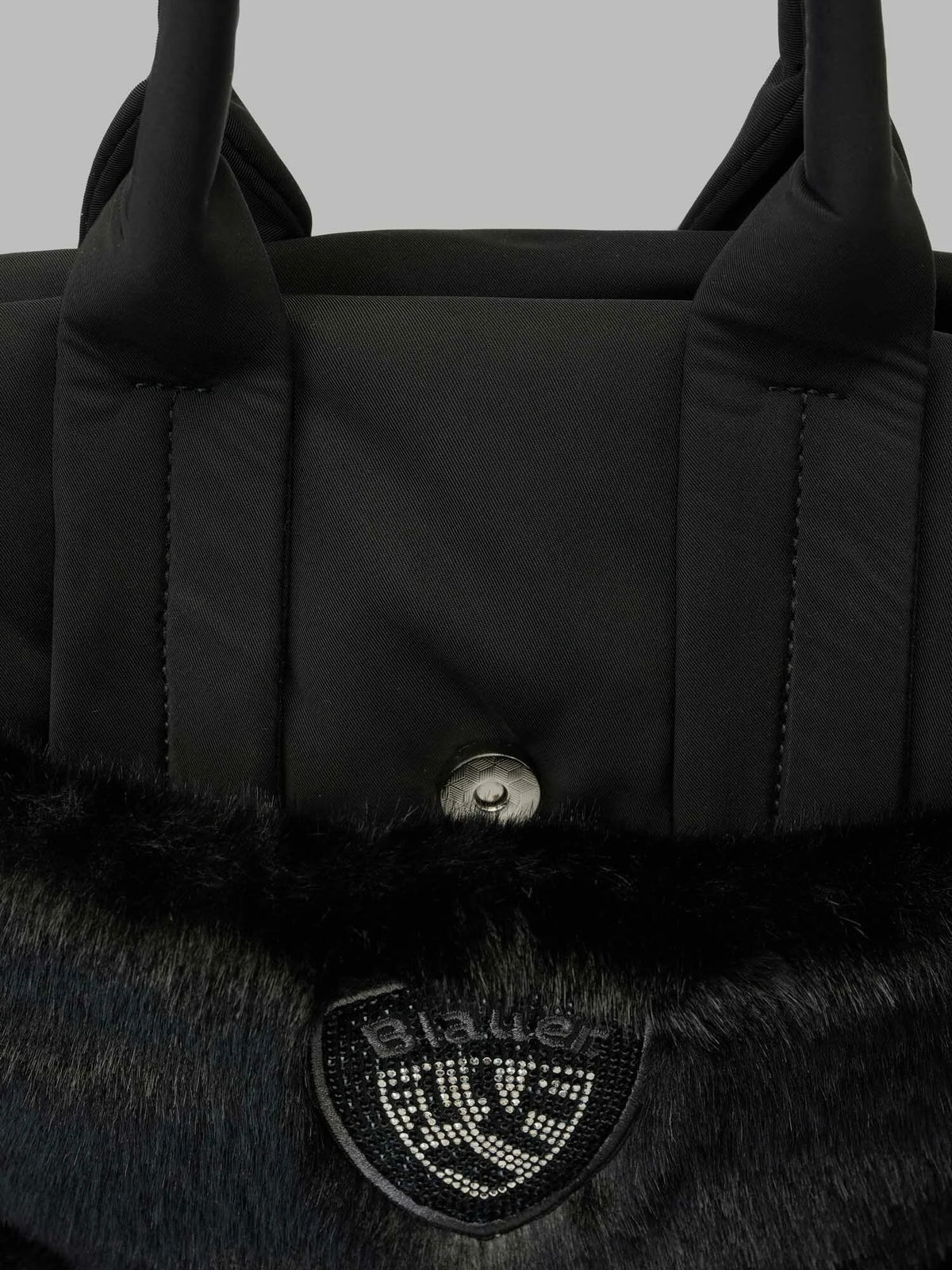 Borsa a mano con pelliccia F6QUARTXS02PAD BLK BLAUER ACCESSORI 