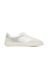 Sneakers with pennant