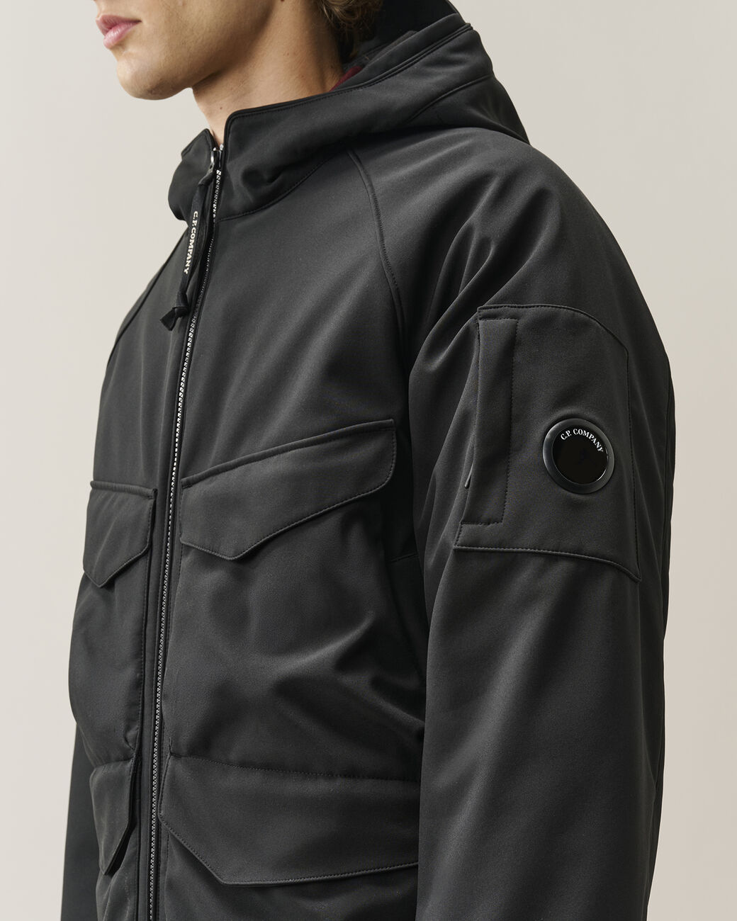 C.P. Shell-R Padded Hooded Lens Jacket 21CMOW004A 999 C.P. COMPANY 