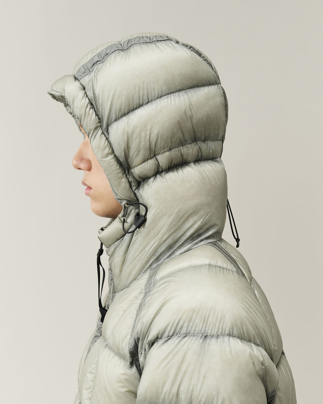 D.D. Shell Hooded Puffer Jacket 21CMOW702A 936 C.P. COMPANY 