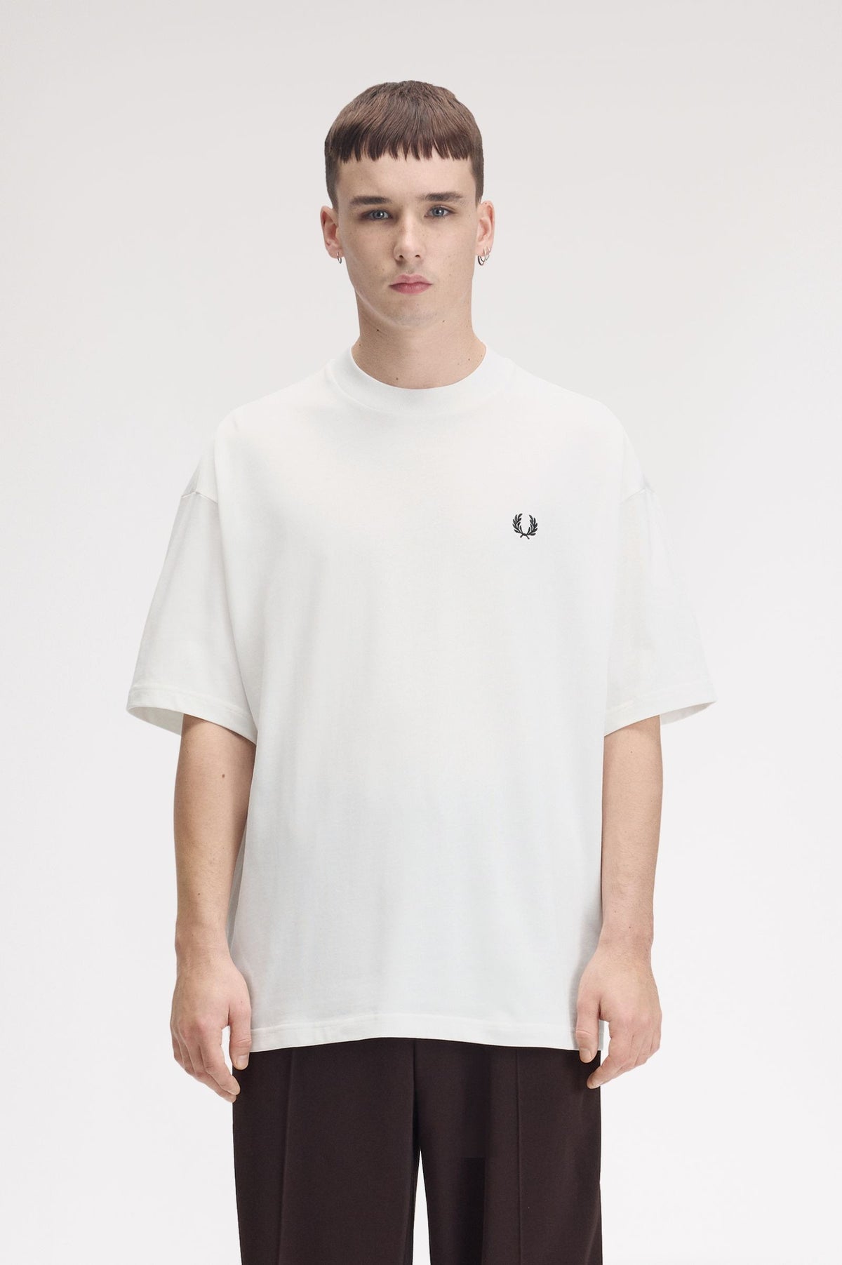 T-shirt oversize M348159 129 FRED PERRY 
