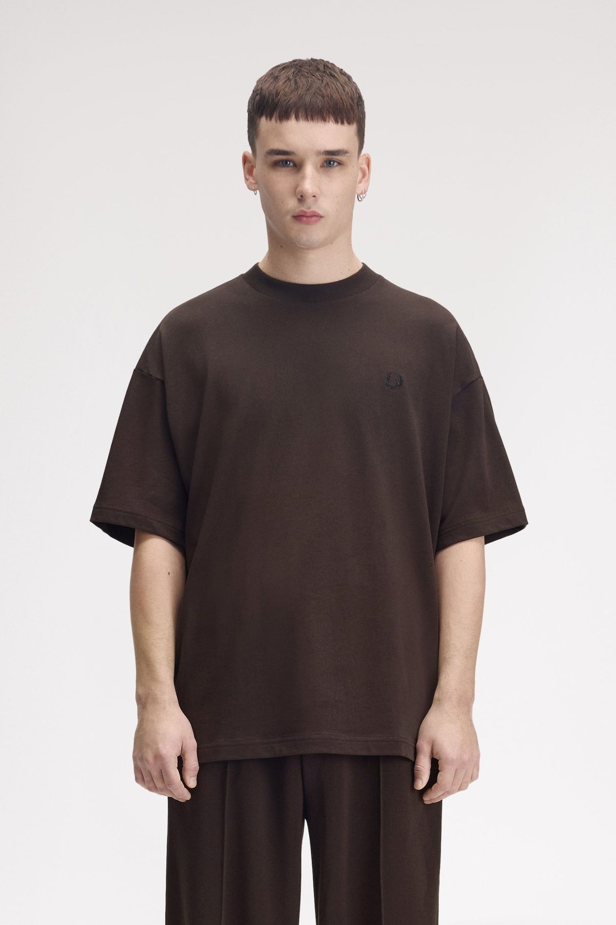 T-shirt oversize M348159 33C FRED PERRY 