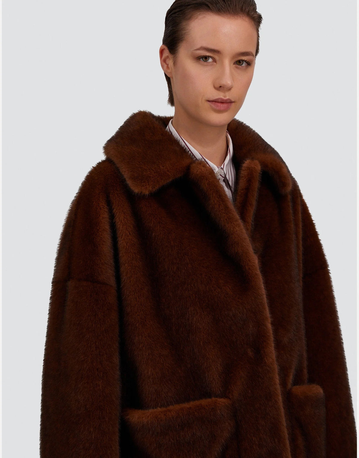 Cappotto in pelliccia effetto visone GC000600D12739 8800 HERNO 