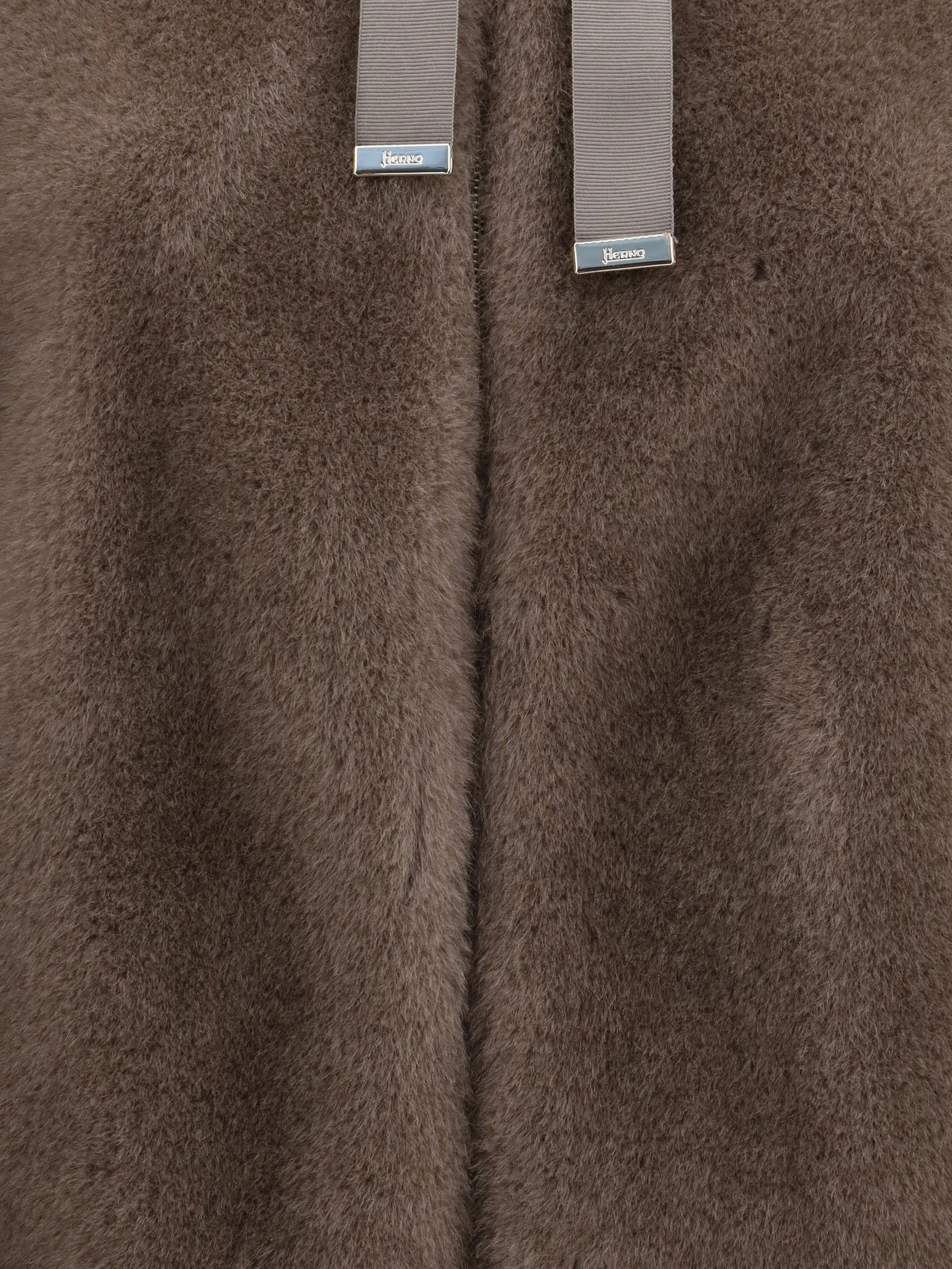 Giacca con cappuccio in pelliccia sintetica GI000318D12739 2700 HERNO 