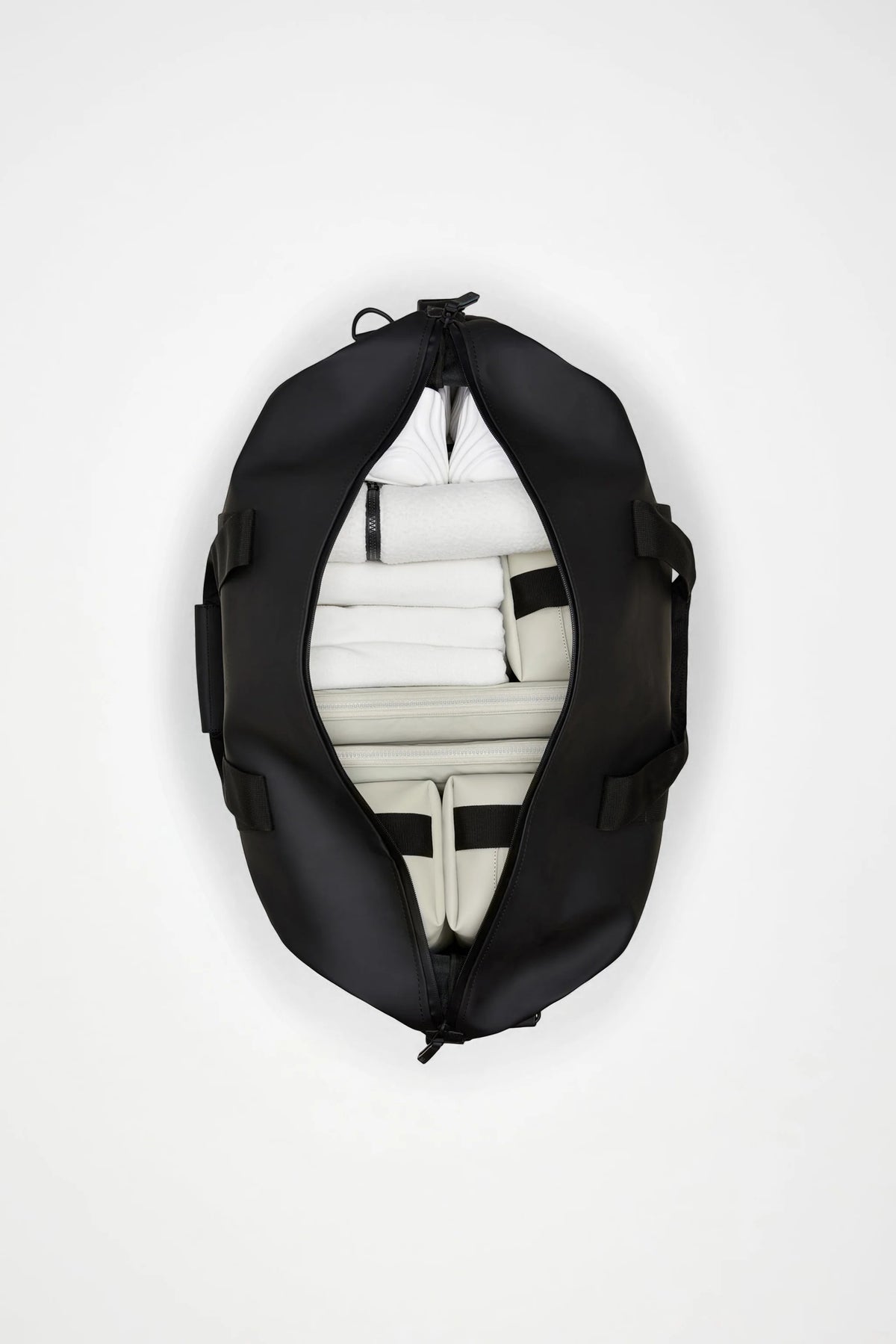 Hilo Weekend Bag 14200 01 RAINS 