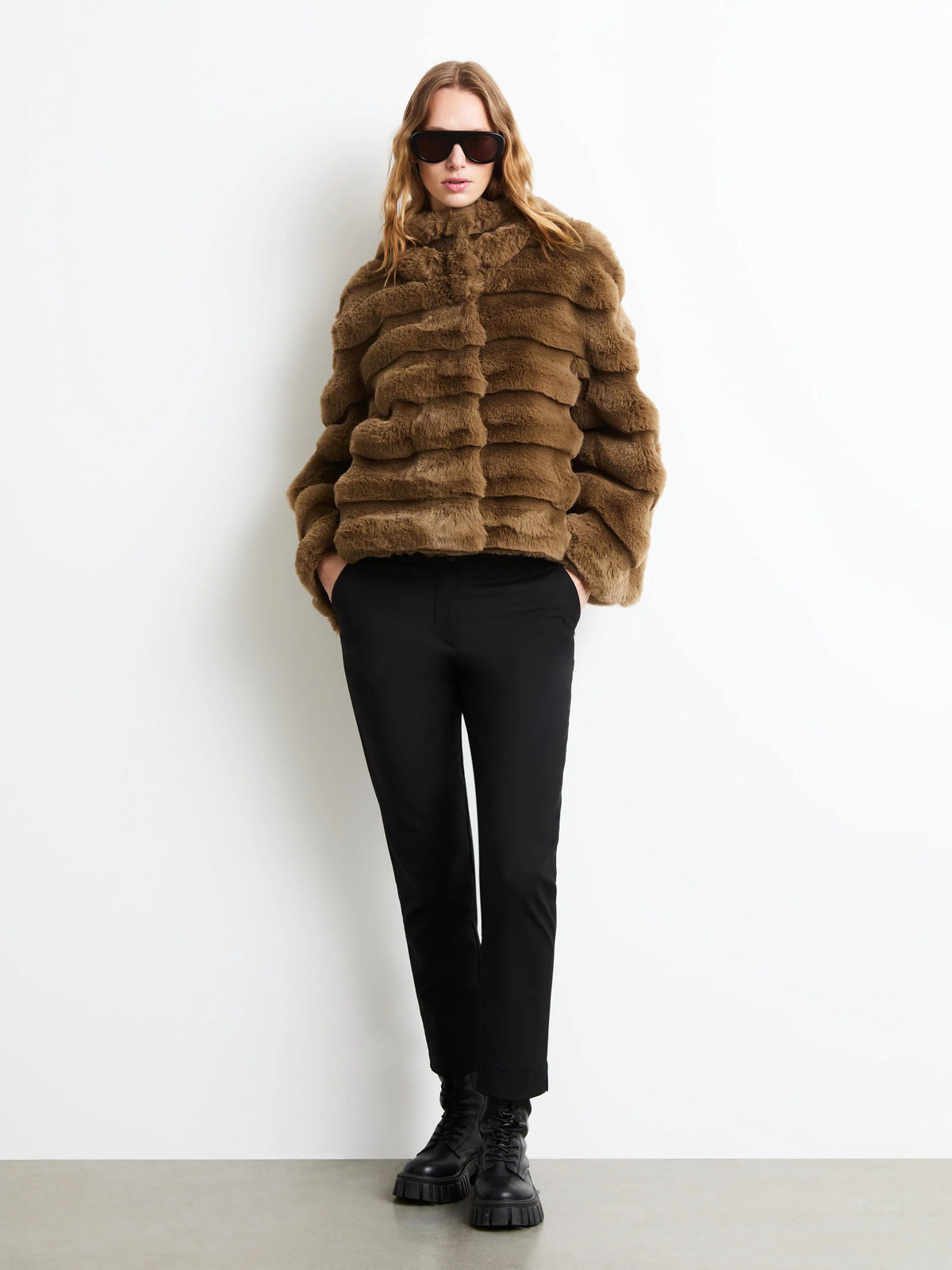 Court k hood wom jacket W26574 84 RRD 