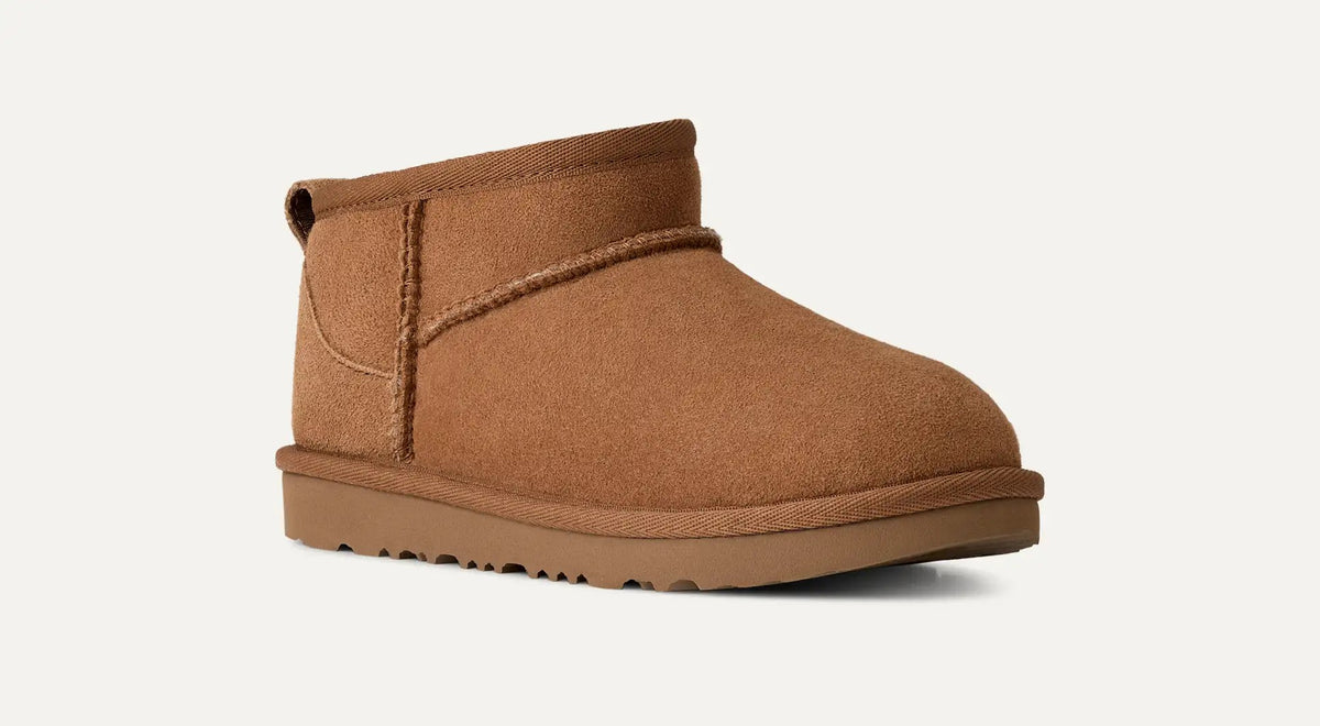 Stivali classic ultra mini 1130750K CHE UGG 