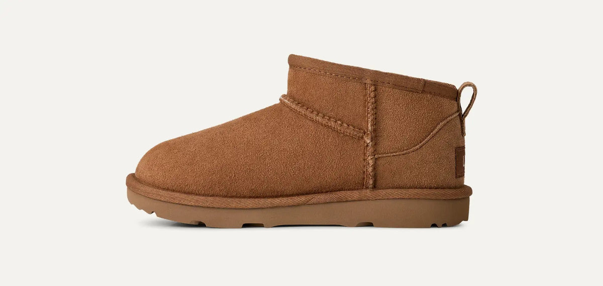 Stivali classic ultra mini 1130750K CHE UGG 
