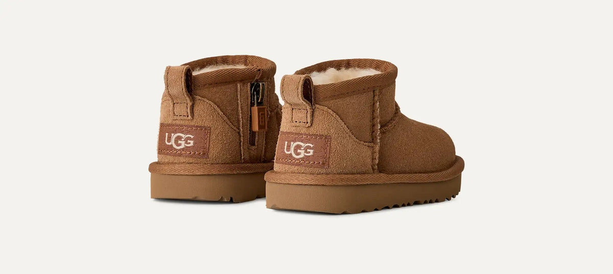 Stivali classic ultra mini 1130750T CHE UGG 