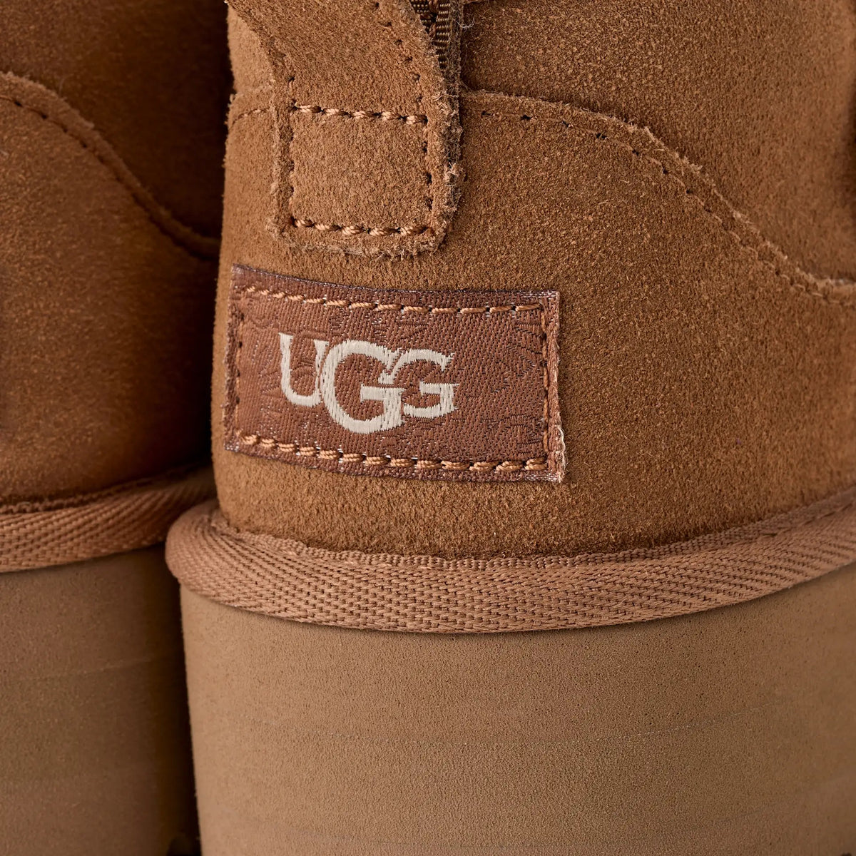 Stivali classic ultra mini platform 1157791K CHE UGG 