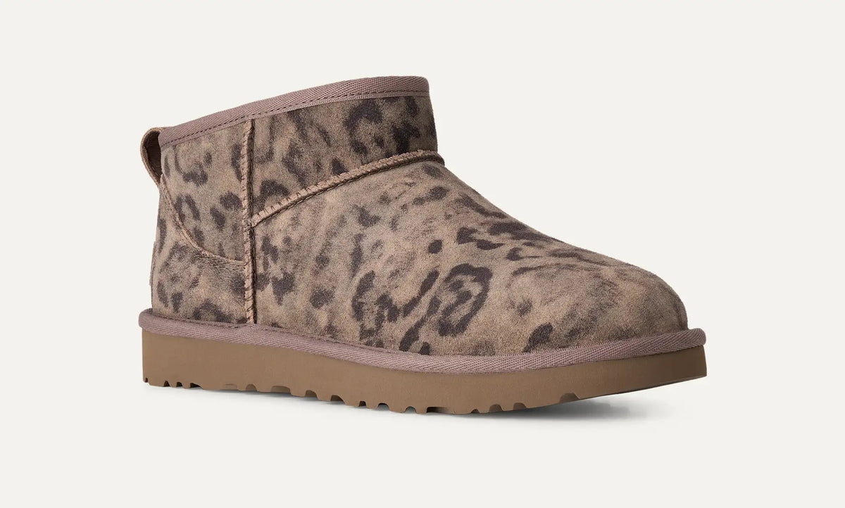 Classic ultra mini spotted boot 1180623 CHE UGG 