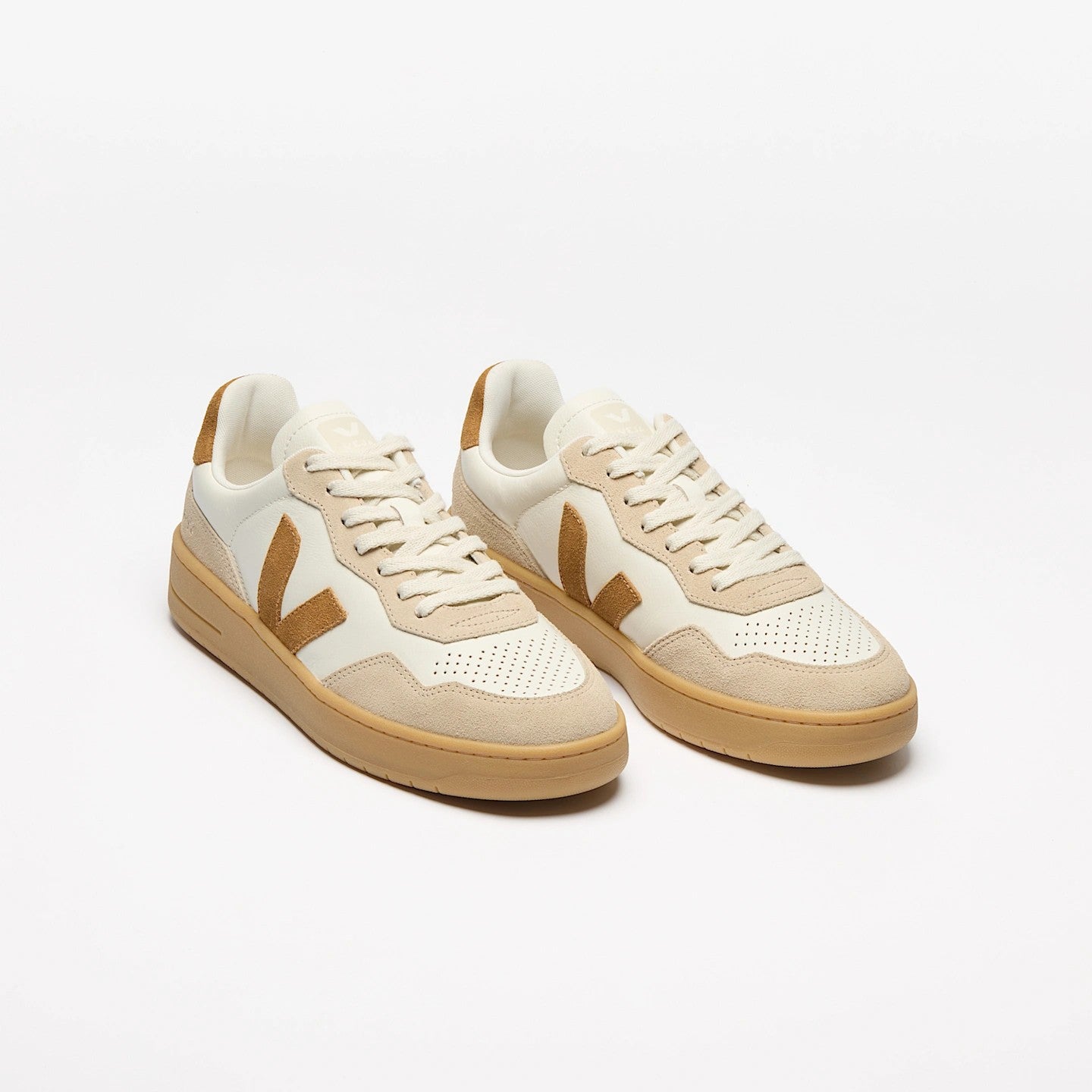 V-90 leather pure camel almond natural VD2020 915 VEJA 