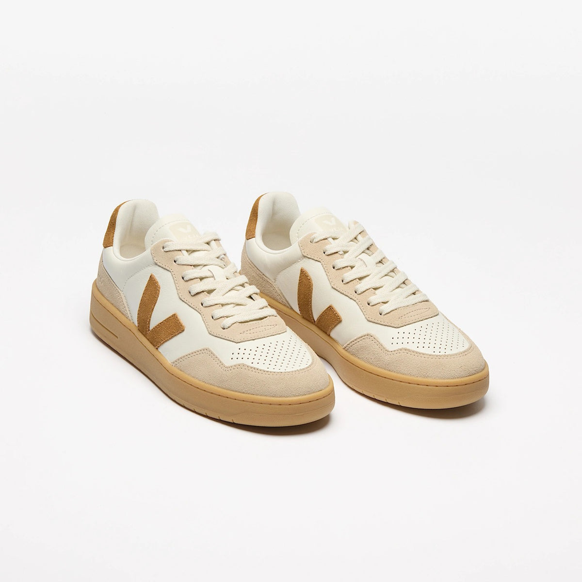V-90 leather pure camel almond natural VD2020 915 VEJA 