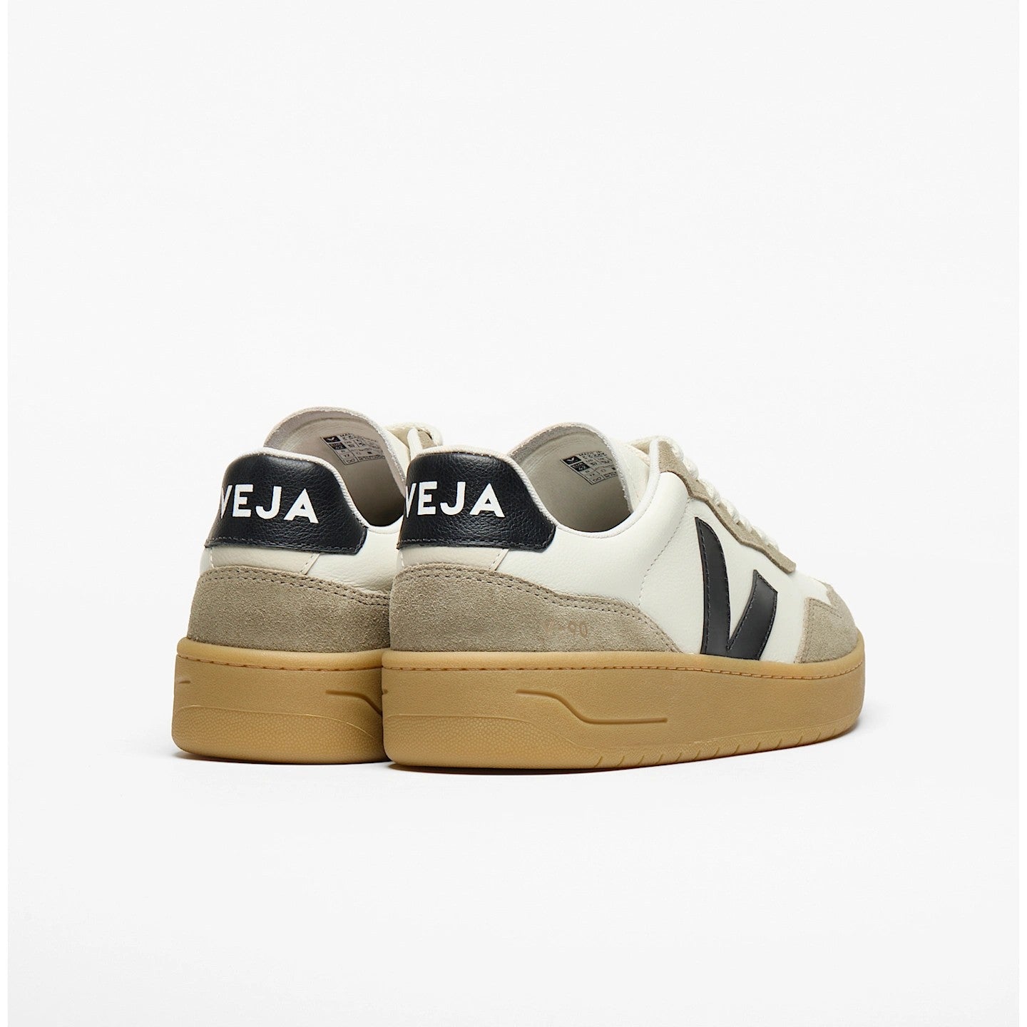 V-90 leather pure black natural VD20223 66 VEJA 