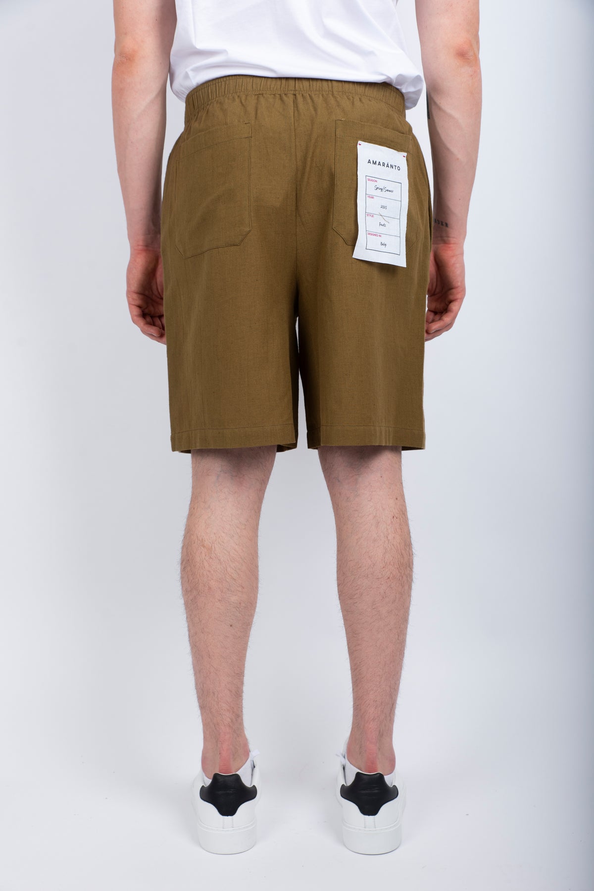 Shorts con vita elasticizzata verde oliva Amaranto Uomo B6D0016 DU19M AMARANTO 