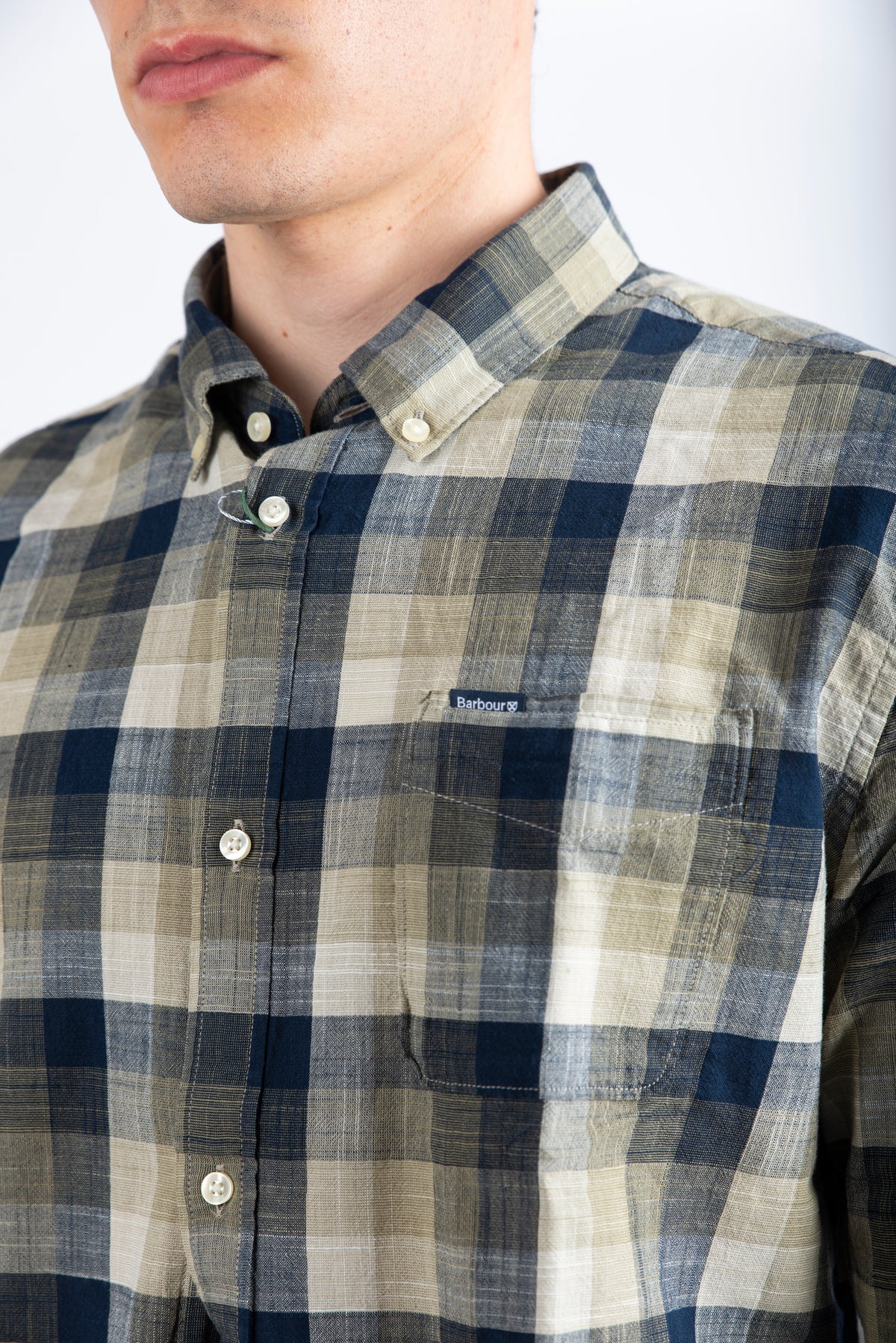 Camicia leggermente aderente Hillroad oliva Barbour MSH5450 OL51 BARBOUR 
