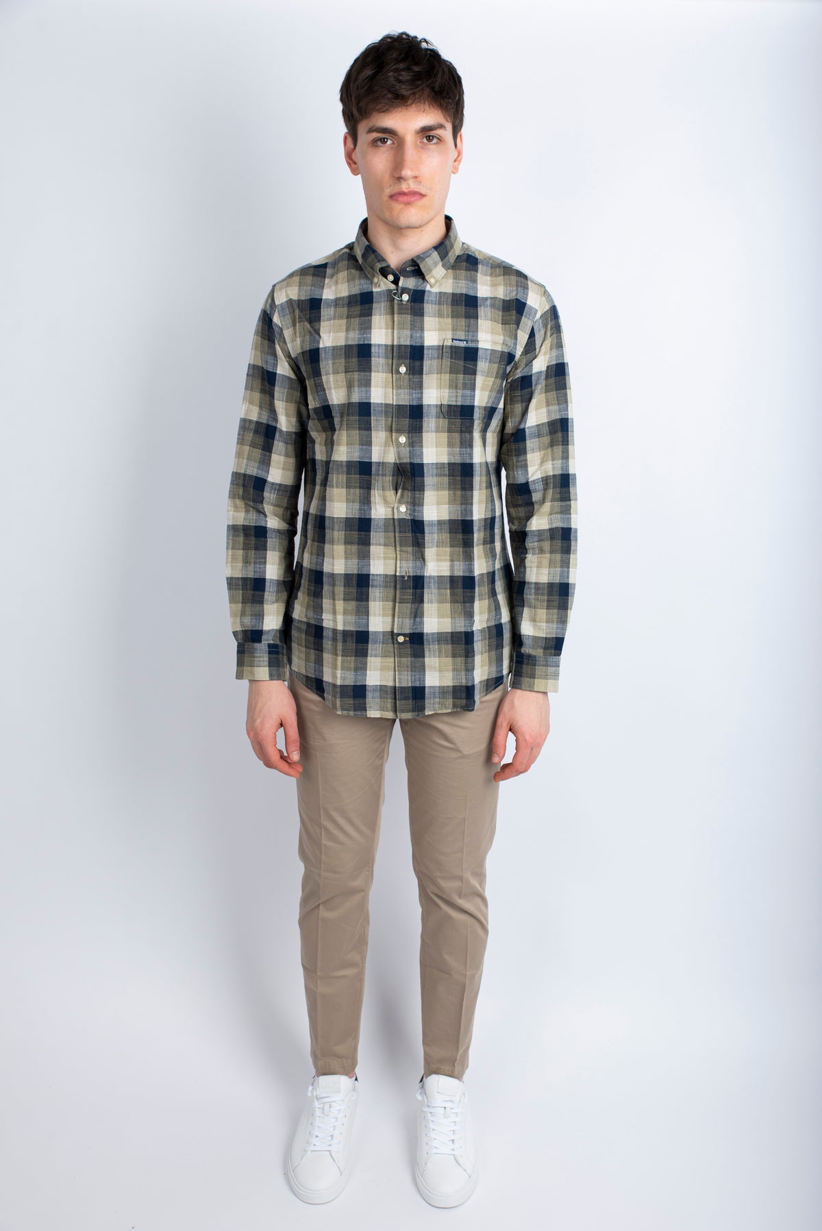 Camicia leggermente aderente Hillroad oliva Barbour MSH5450 OL51 BARBOUR 