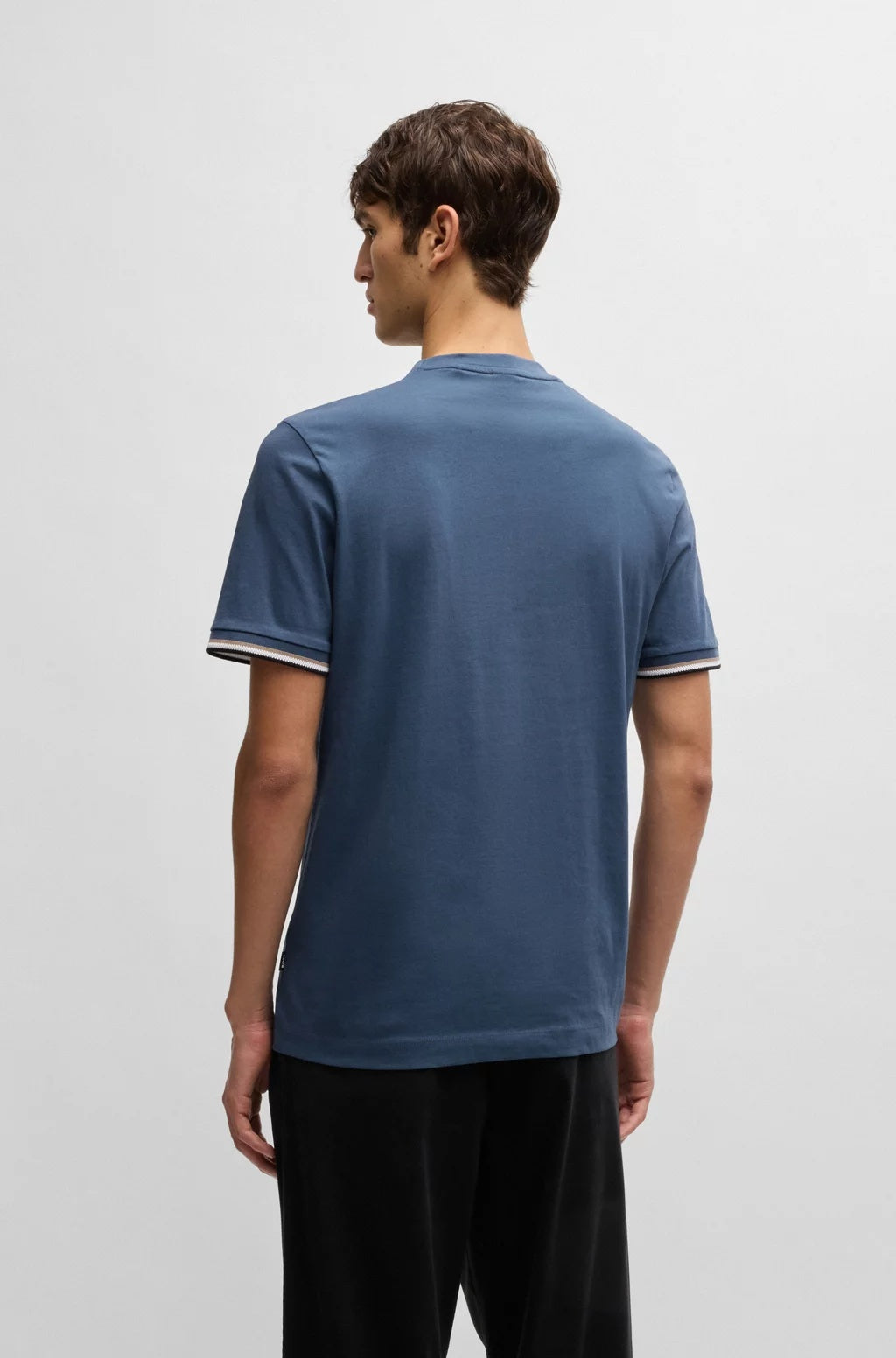 T-shirt in jersey di cotone con righe tipiche del marchio sul fondo manica 50501097 404 BOSS 