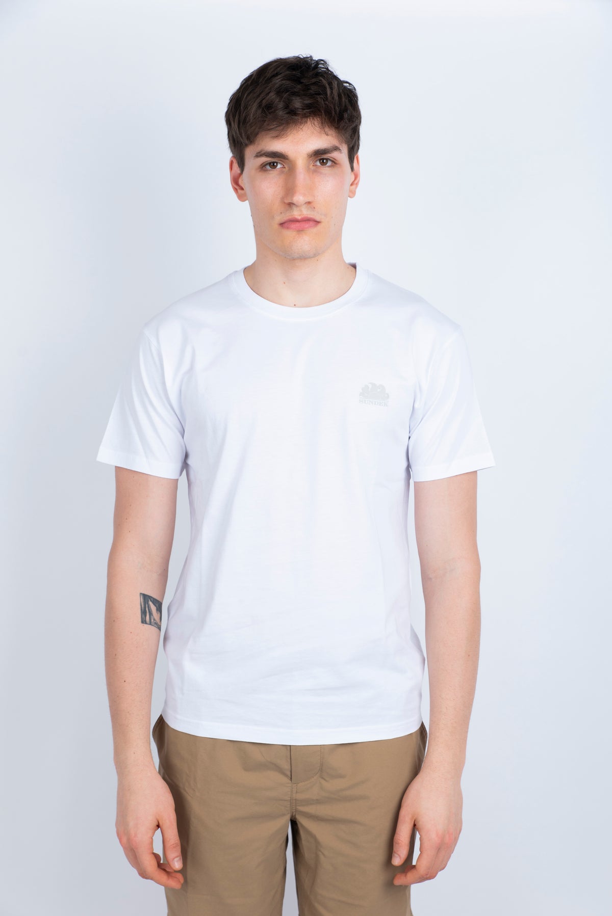 T-shirt girocollo con logo bianca M129TEJ78OT 00600 SUNDEK 