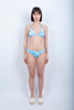 Bikini Hila Leni a triangolo americano e culotte con stampa Fleur de Joie bilberry