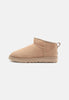 Scarponcino Classic Ultra Mini Sand  donna