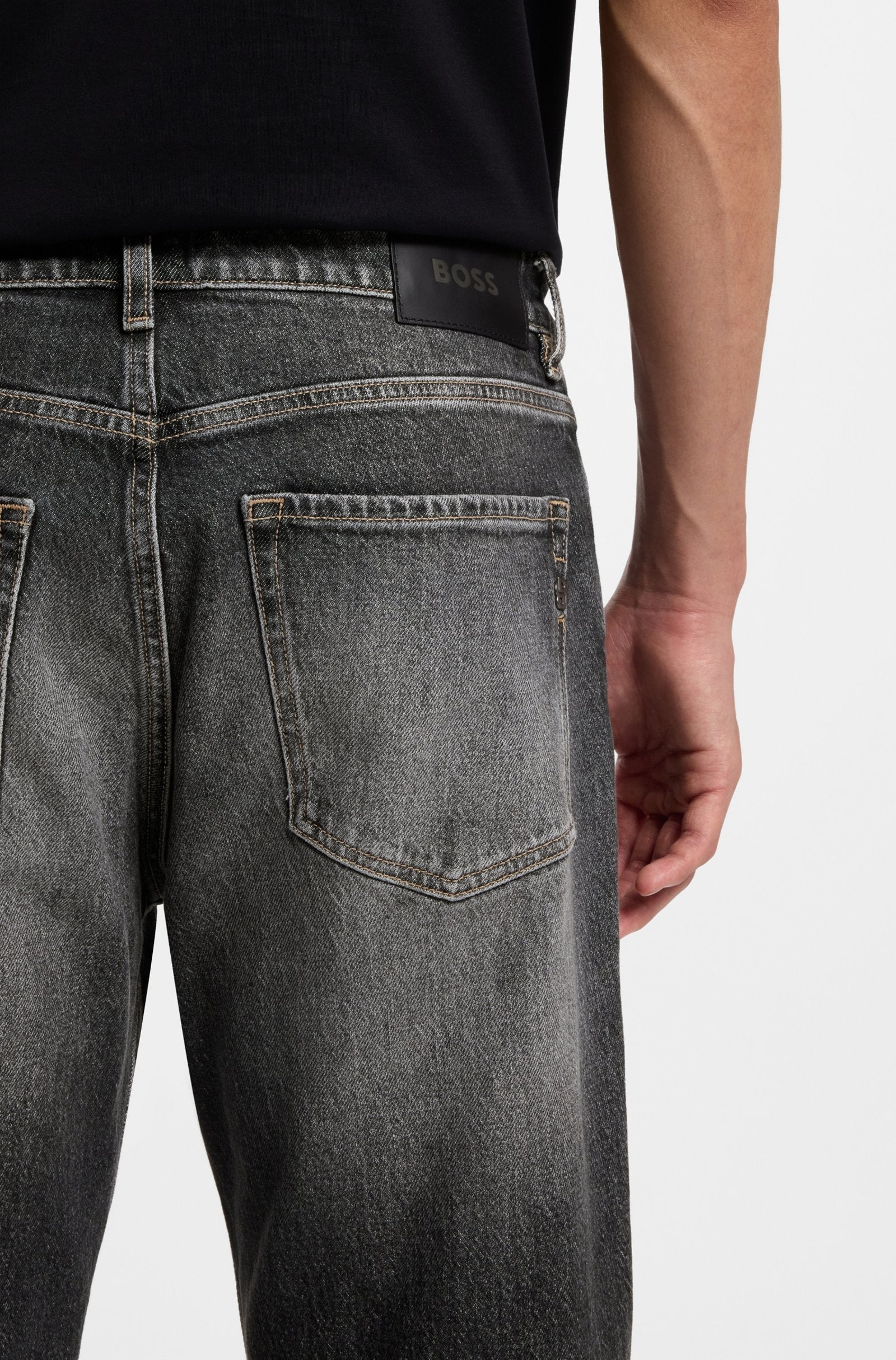 Jeans regular fit Maine in denim elasticizzato nero 50558507 006 BOSS 