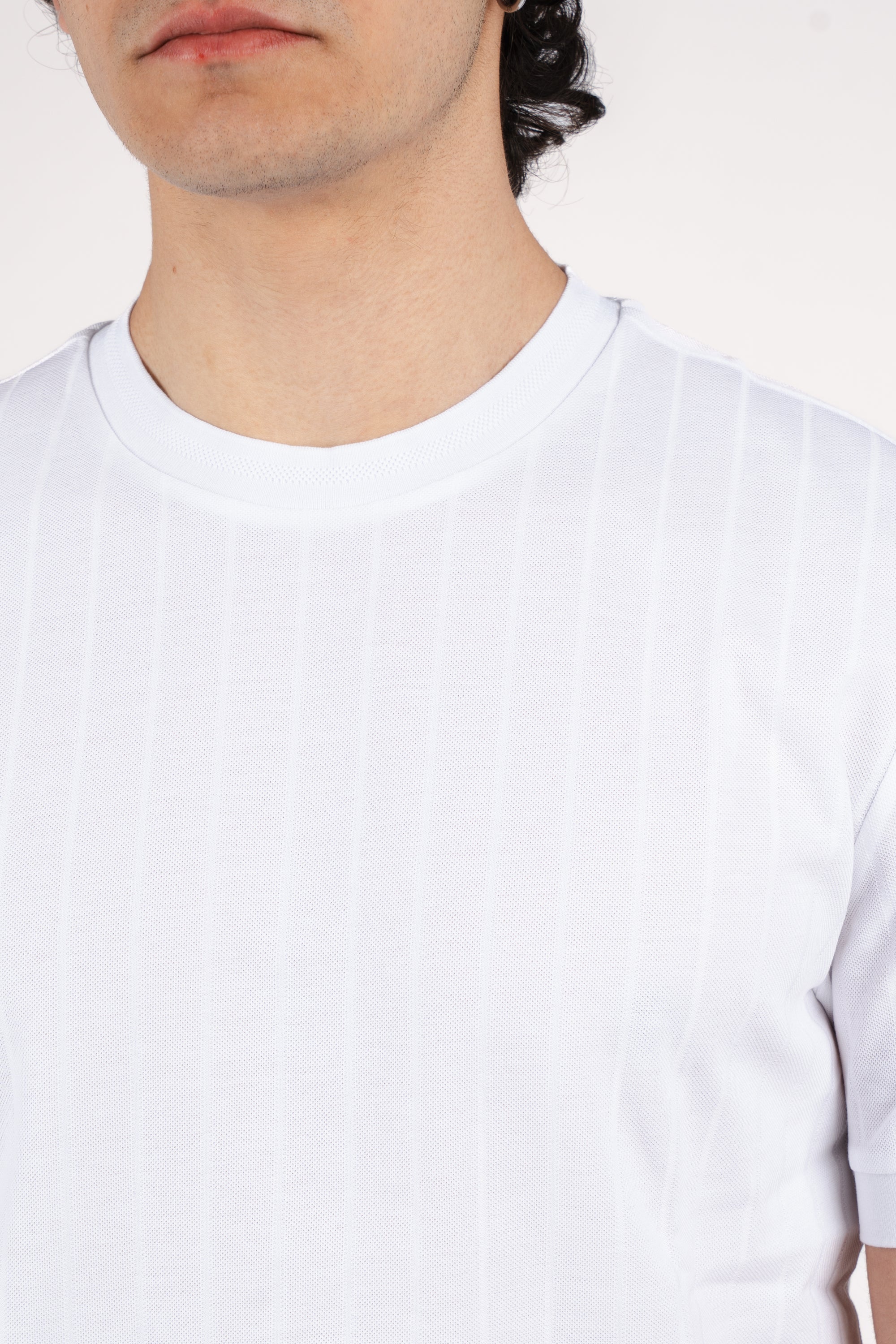 T-shirt con righe verticali 50559610 100 BOSS 