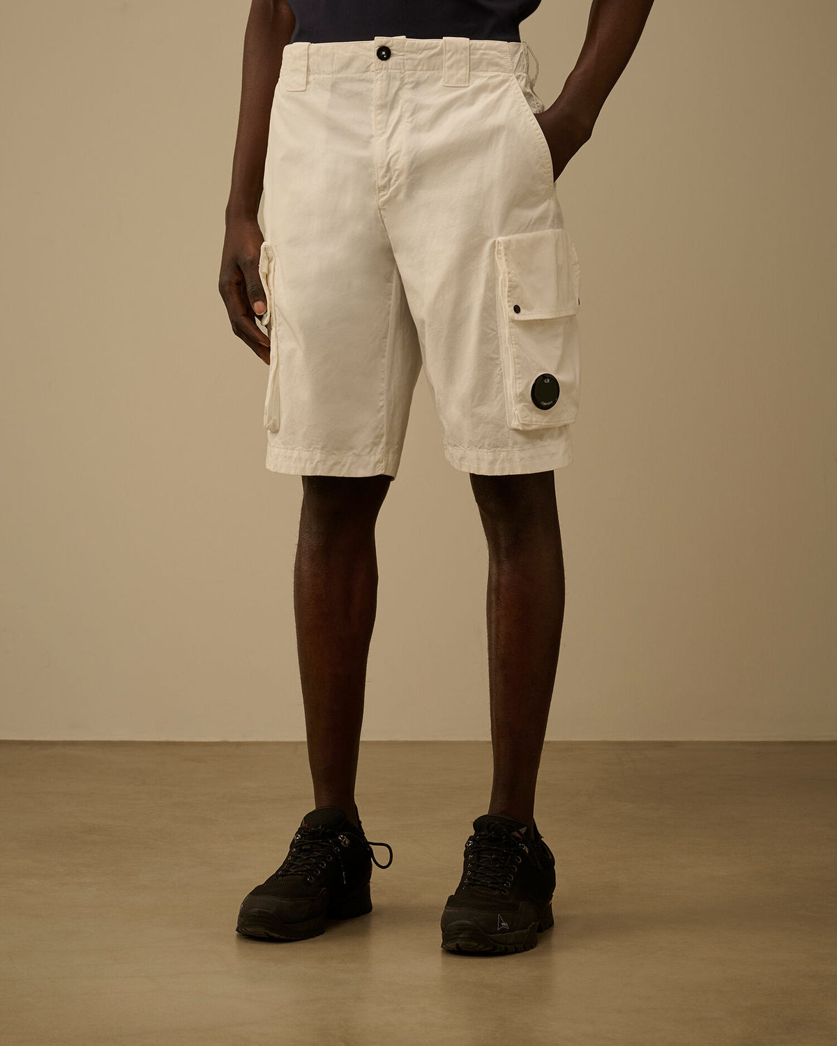 Cotton Gabardine Lens Cargo Shorts 20CMBE254A 103 C.P. COMPANY 