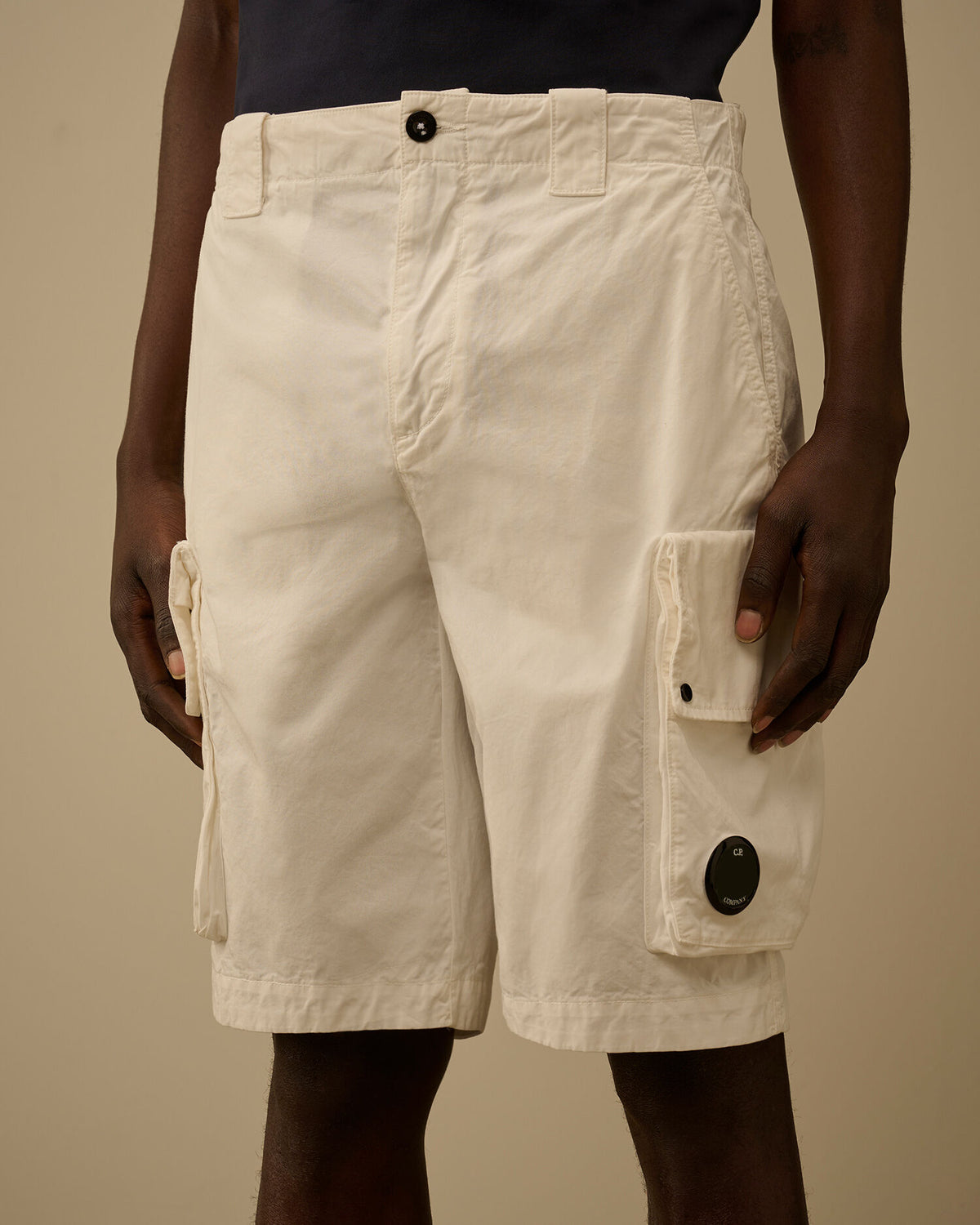 Cotton Gabardine Lens Cargo Shorts 20CMBE254A 103 C.P. COMPANY 