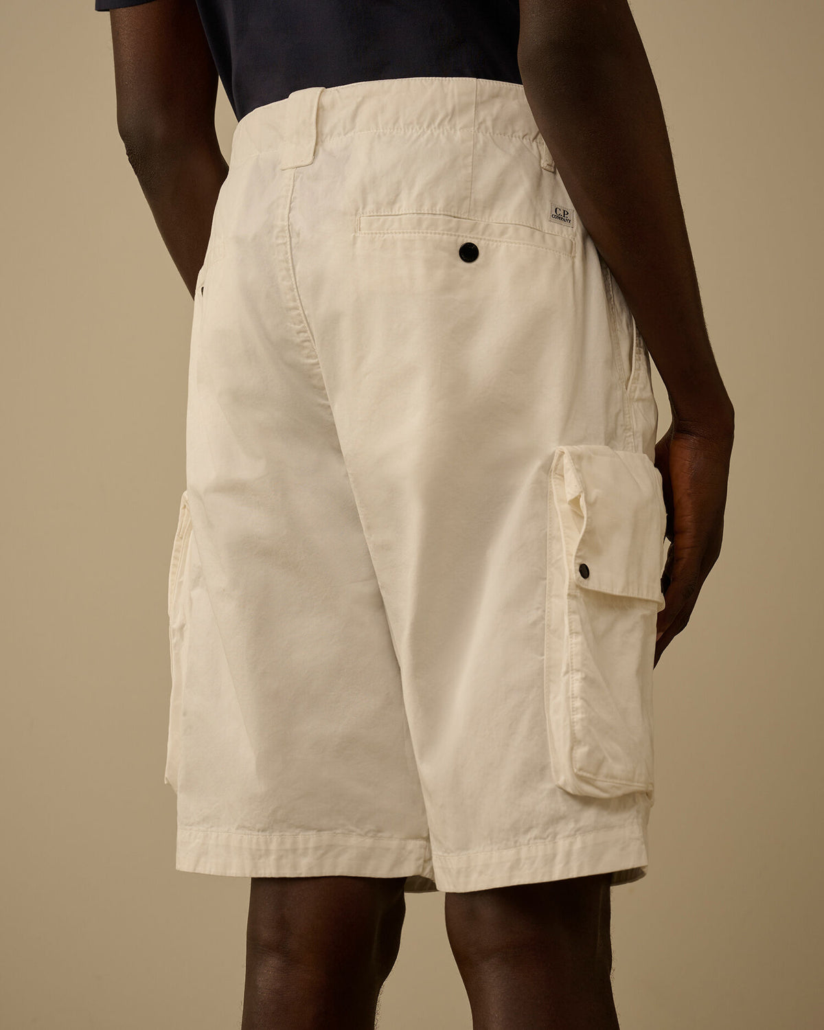 Cotton Gabardine Lens Cargo Shorts 20CMBE254A 103 C.P. COMPANY 
