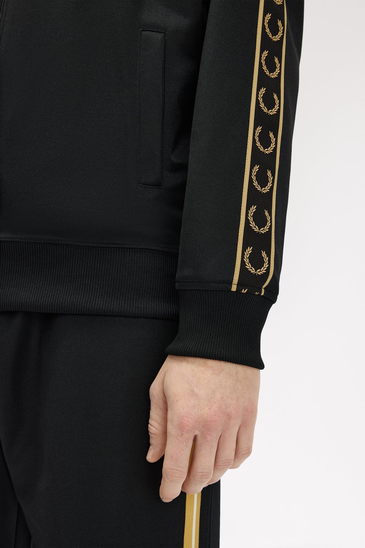 Track jacket con fettuccia a contrasto J555757 90A FRED PERRY 