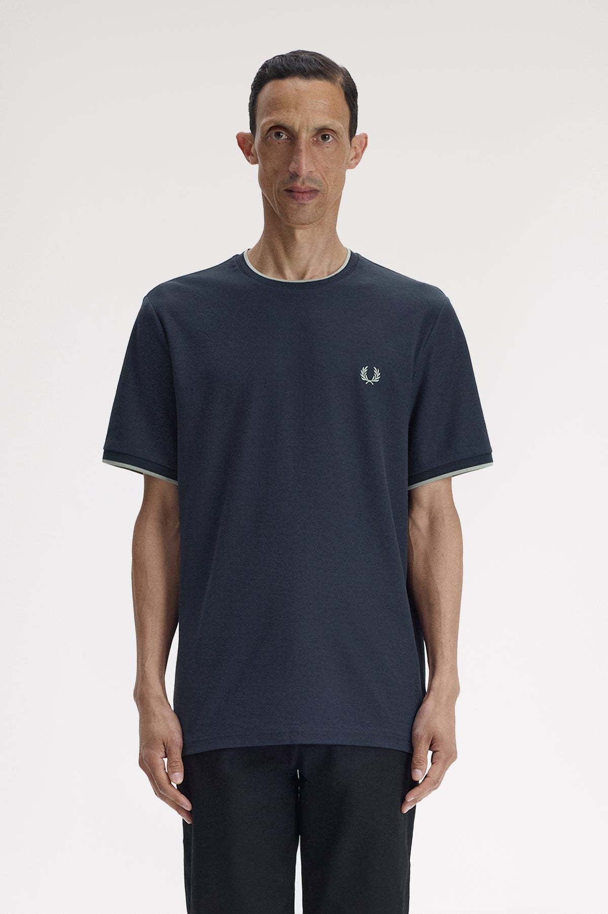 T-shirt con doppia riga M239757 608 FRED PERRY 