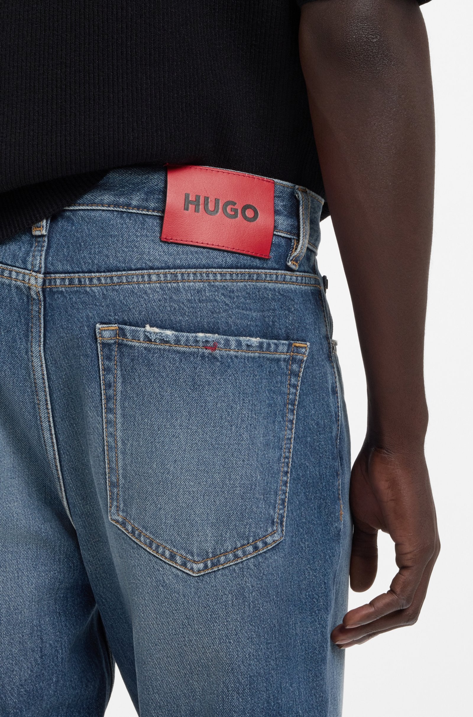 Jeans relaxed fit in denim di cotone egiziano blu 50556640 415 HUGO 