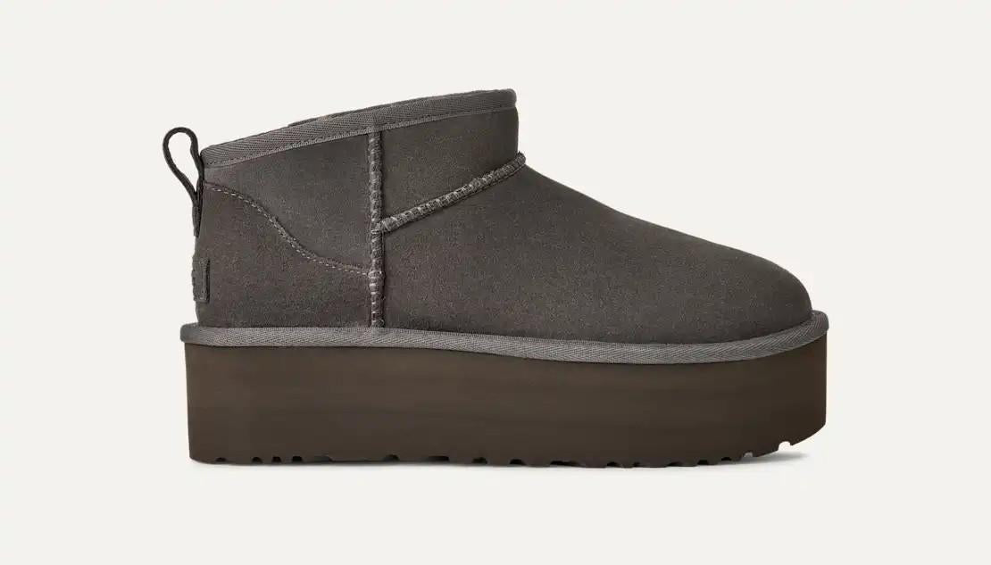 Stivali Classic Ultra Mini Platform 1135092 CHRC UGG 