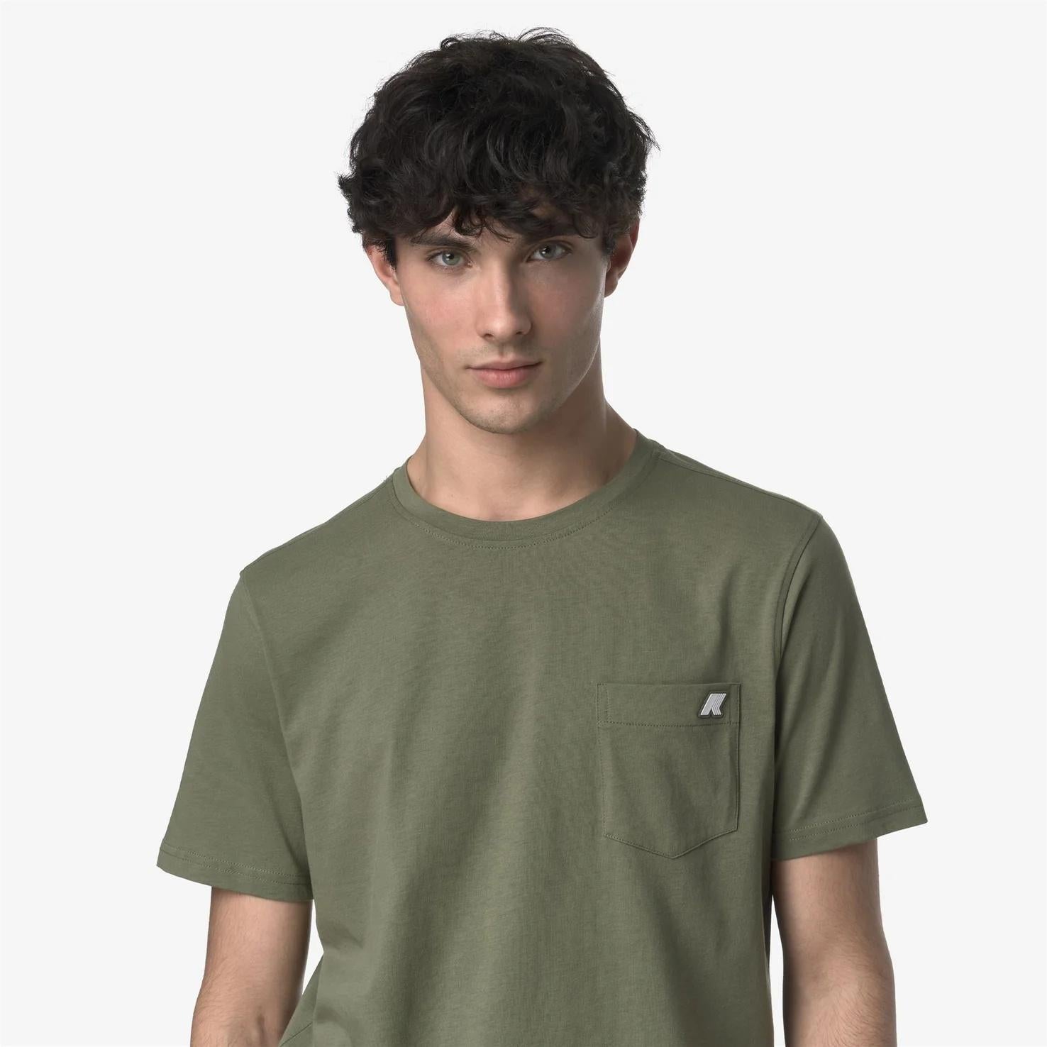 T-Shirt in Cotone Slim Fit Uomo verde militare con Taschino K31368W V15 K-WAY 