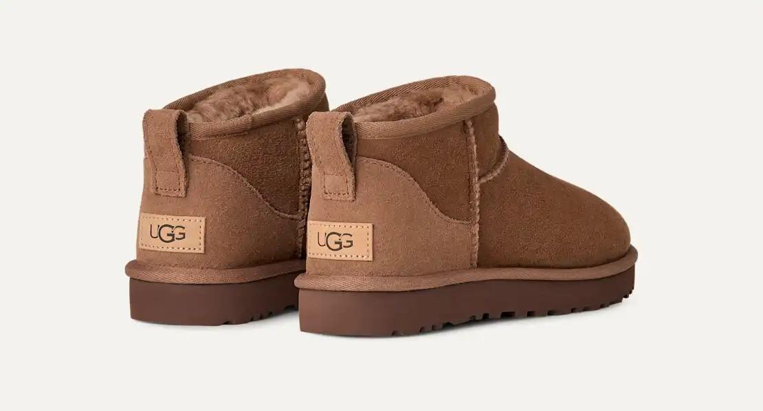 Stivali Classic Ultra Mini 1116109 RYK UGG 