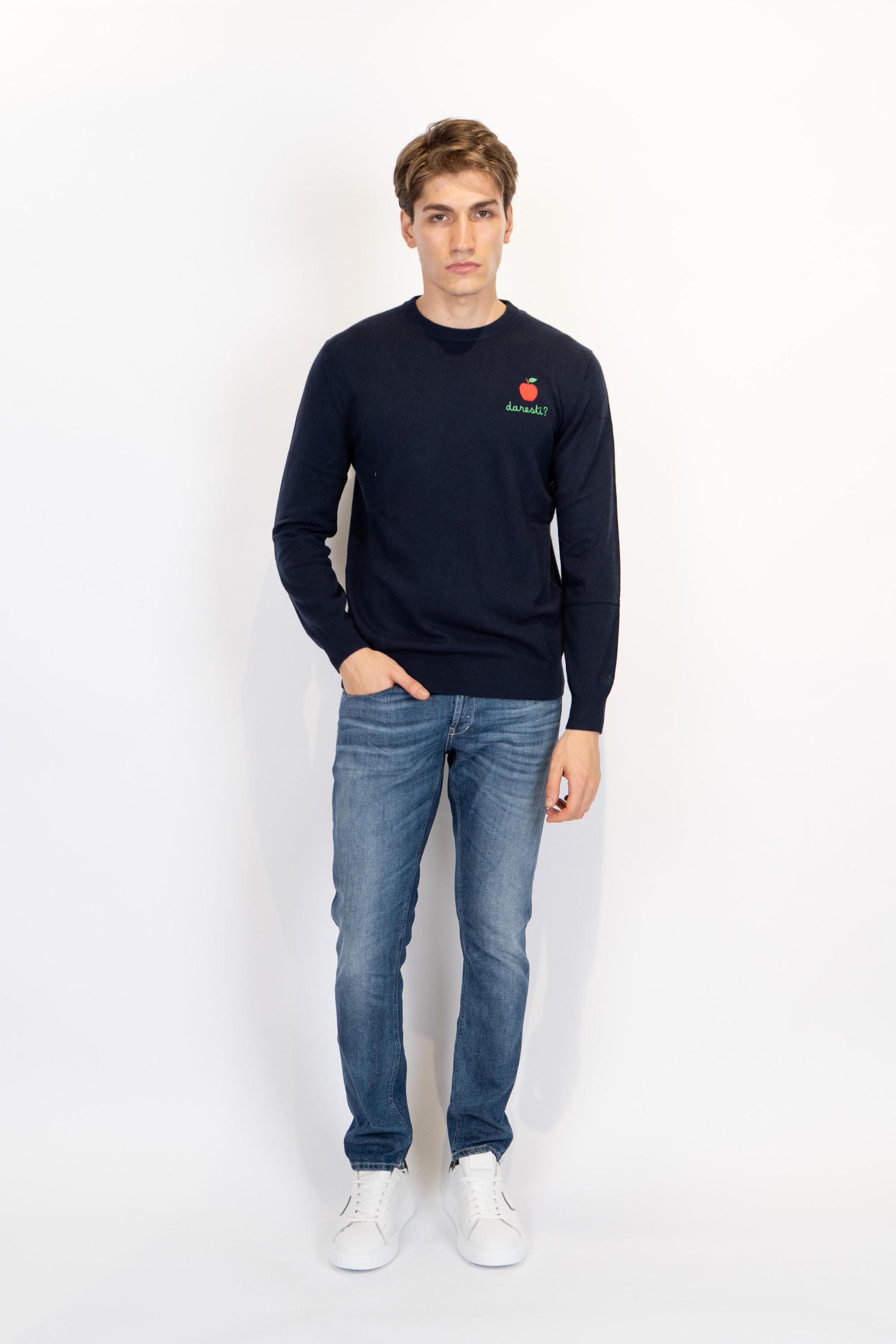 Maglione a girocollo Heron Light con ricamo Mela HER0024 03476I MC2 SAINT BARTH 