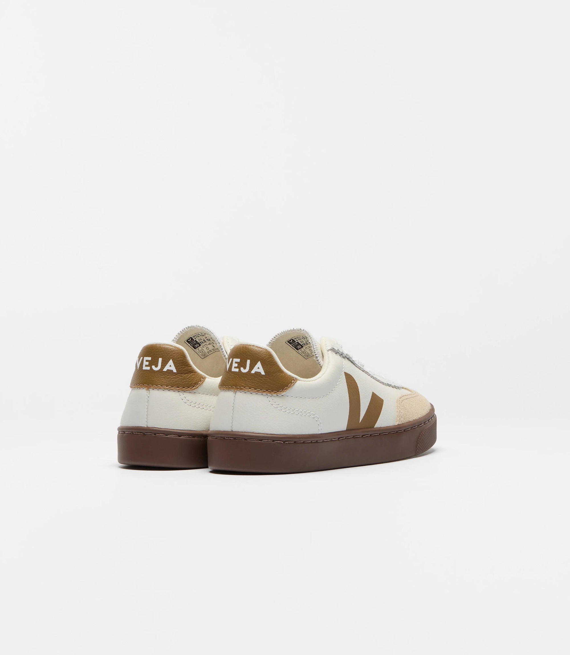 Volley Elastic Laces Leather White Almond Bark SY2021 566C VEJA 