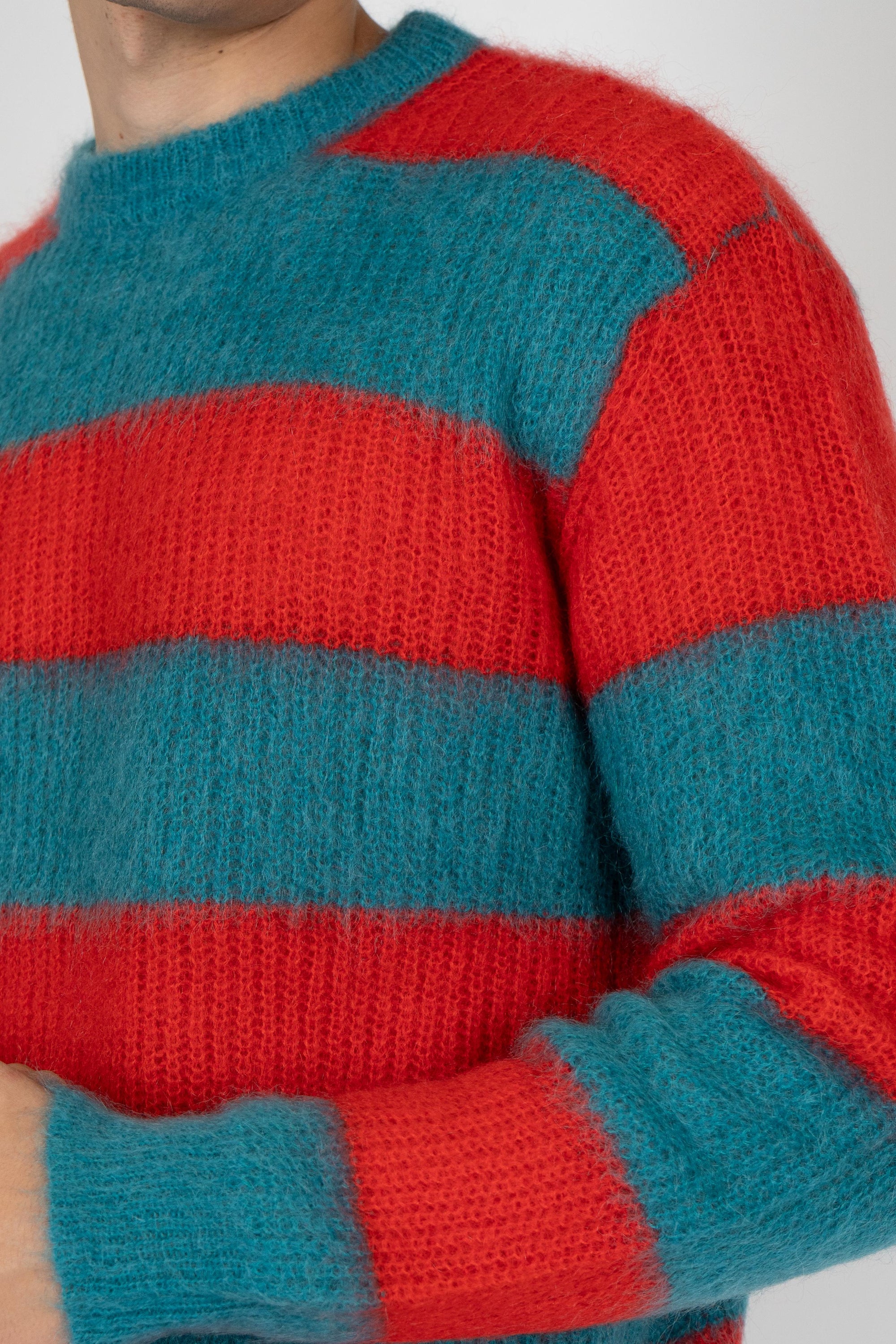 Maglione con motivo a righe B9F0070 FV447 AMARANTO 