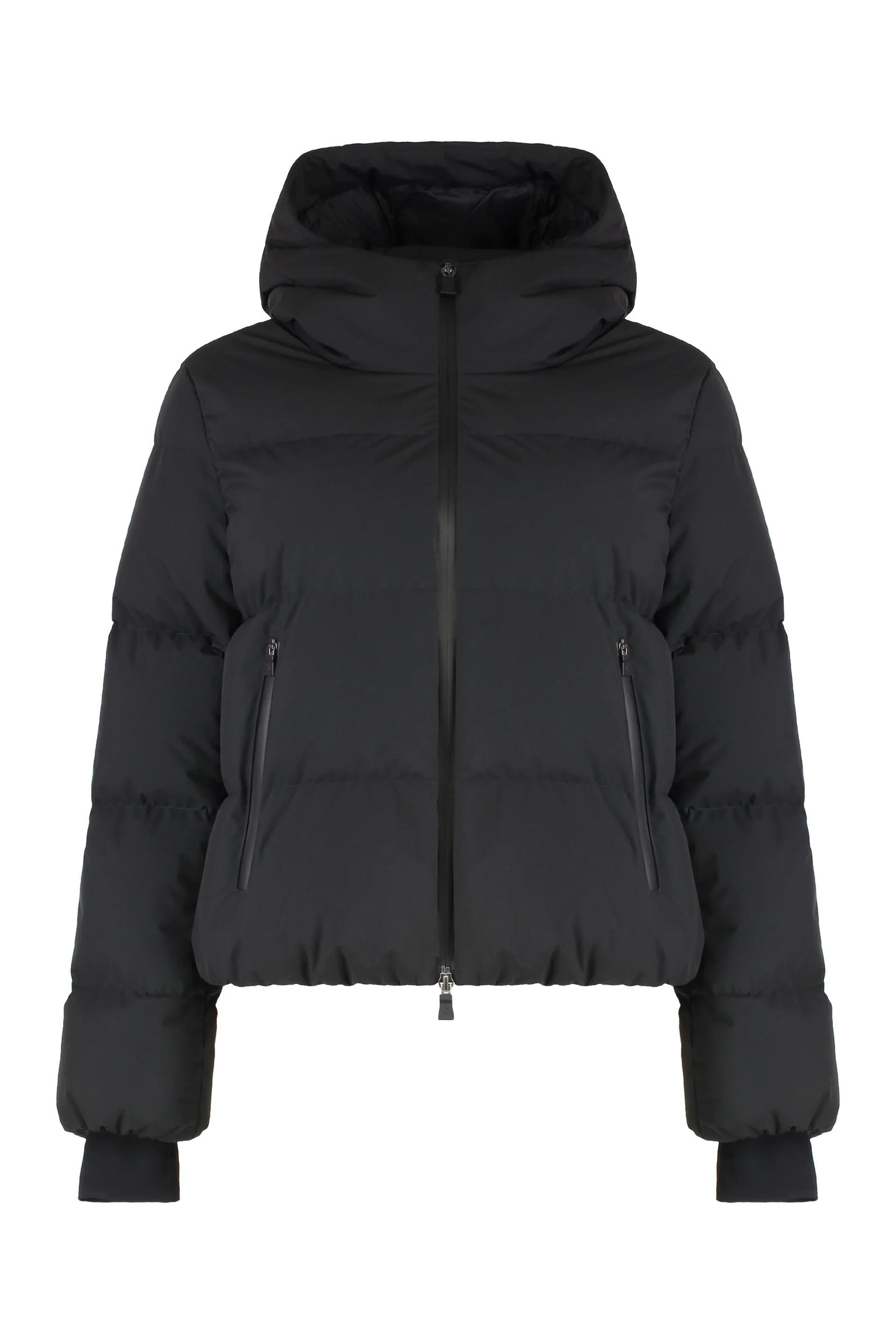 Piumino corto con cappuccio PI002081D12840 9300 HERNO 