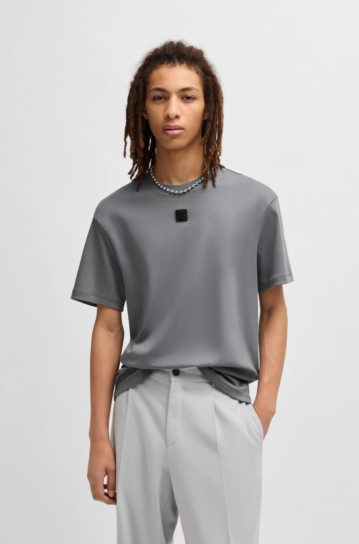 T-shirt regular fit in cotone interlock con logo sovrapposto 50505201 086 HUGO 