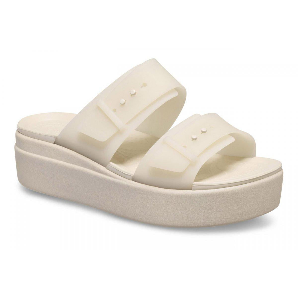 Brooklyn Buckle Frosted Low Wedge Donna Sandstone CR210980 SDST CROCS 