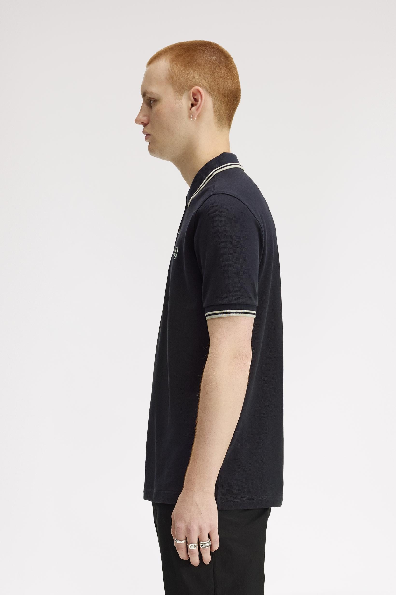 Polo con doppia riga M3600P57 T73 FRED PERRY 